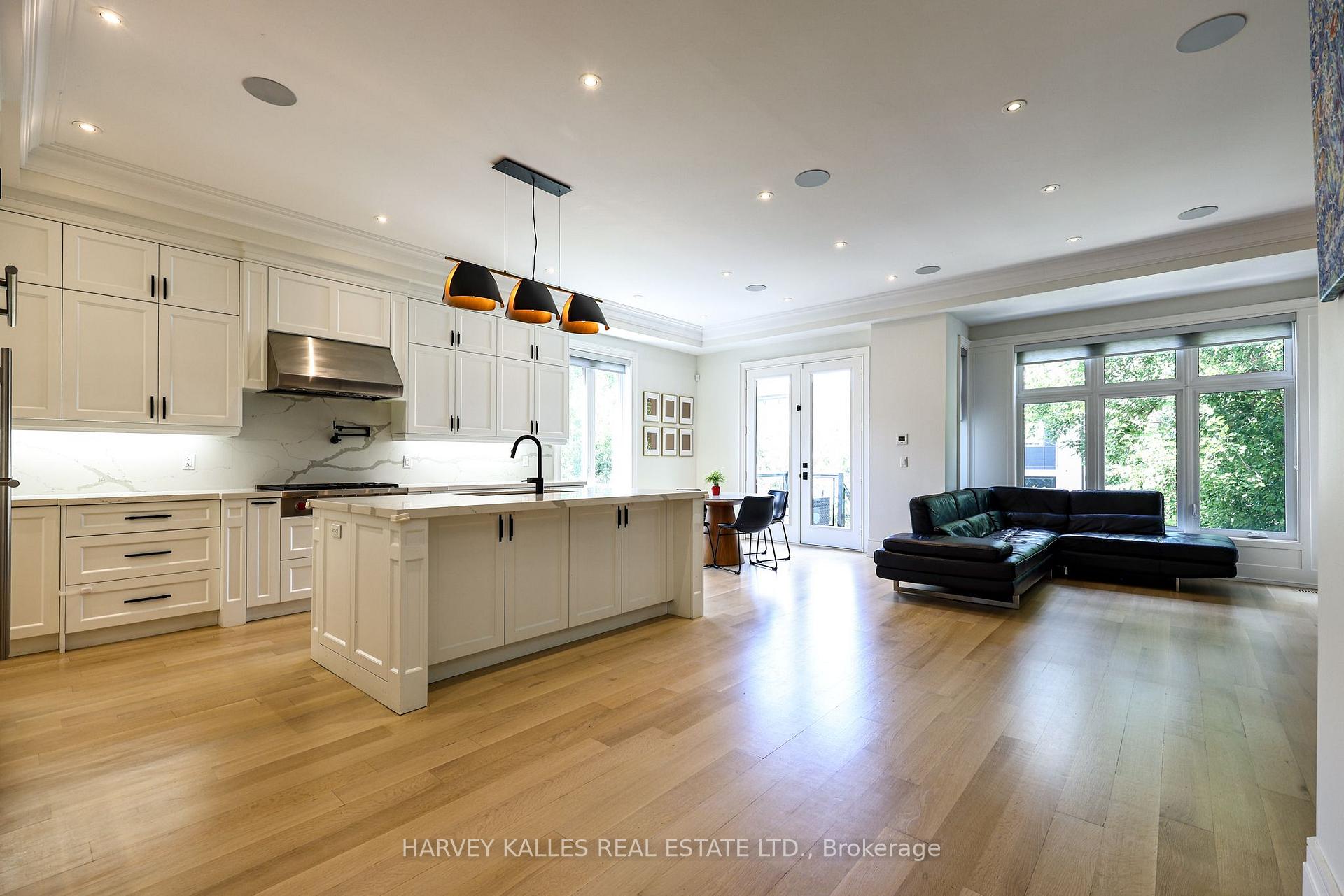 42 Carmichael Avenue, Toronto