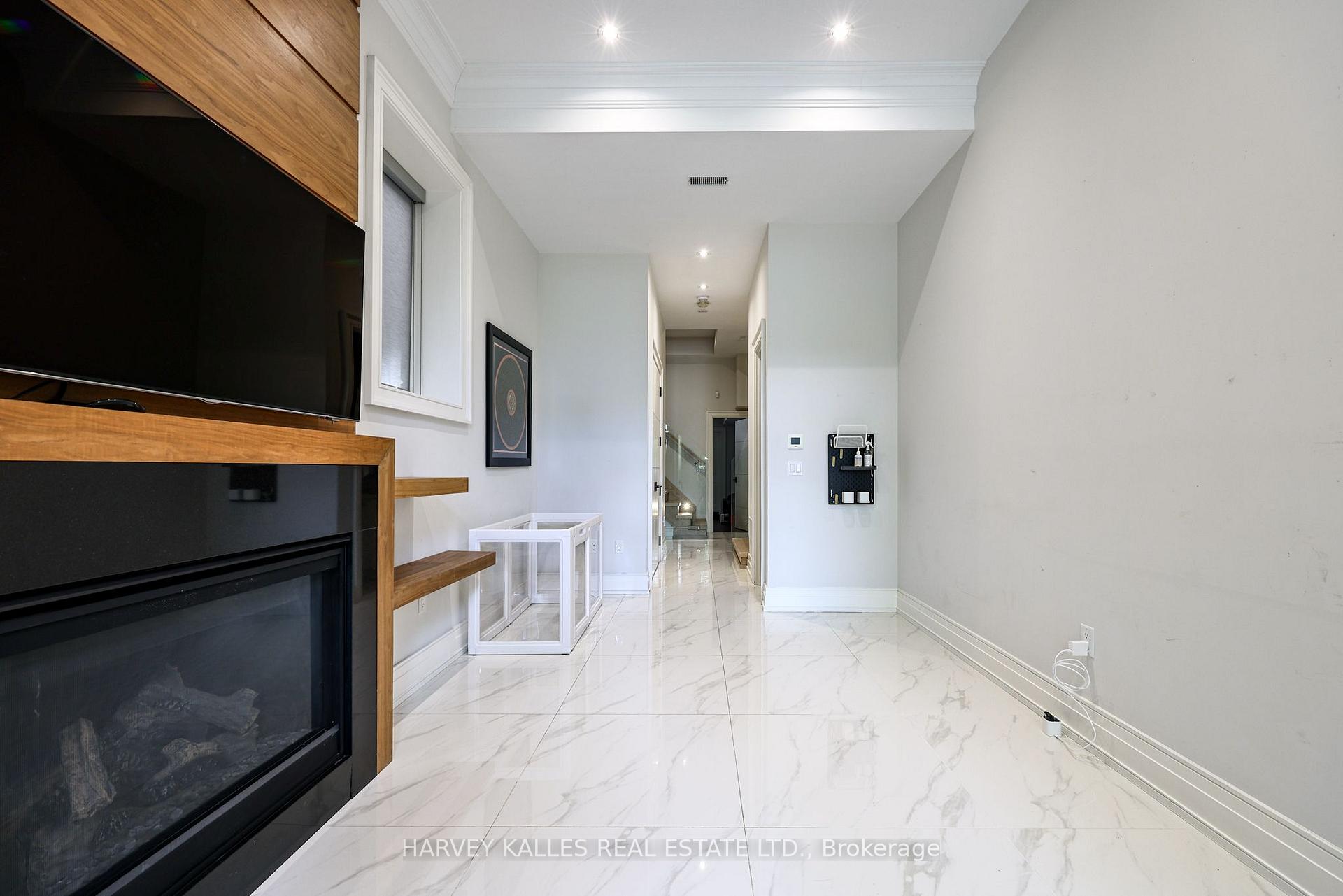42 Carmichael Avenue, Toronto