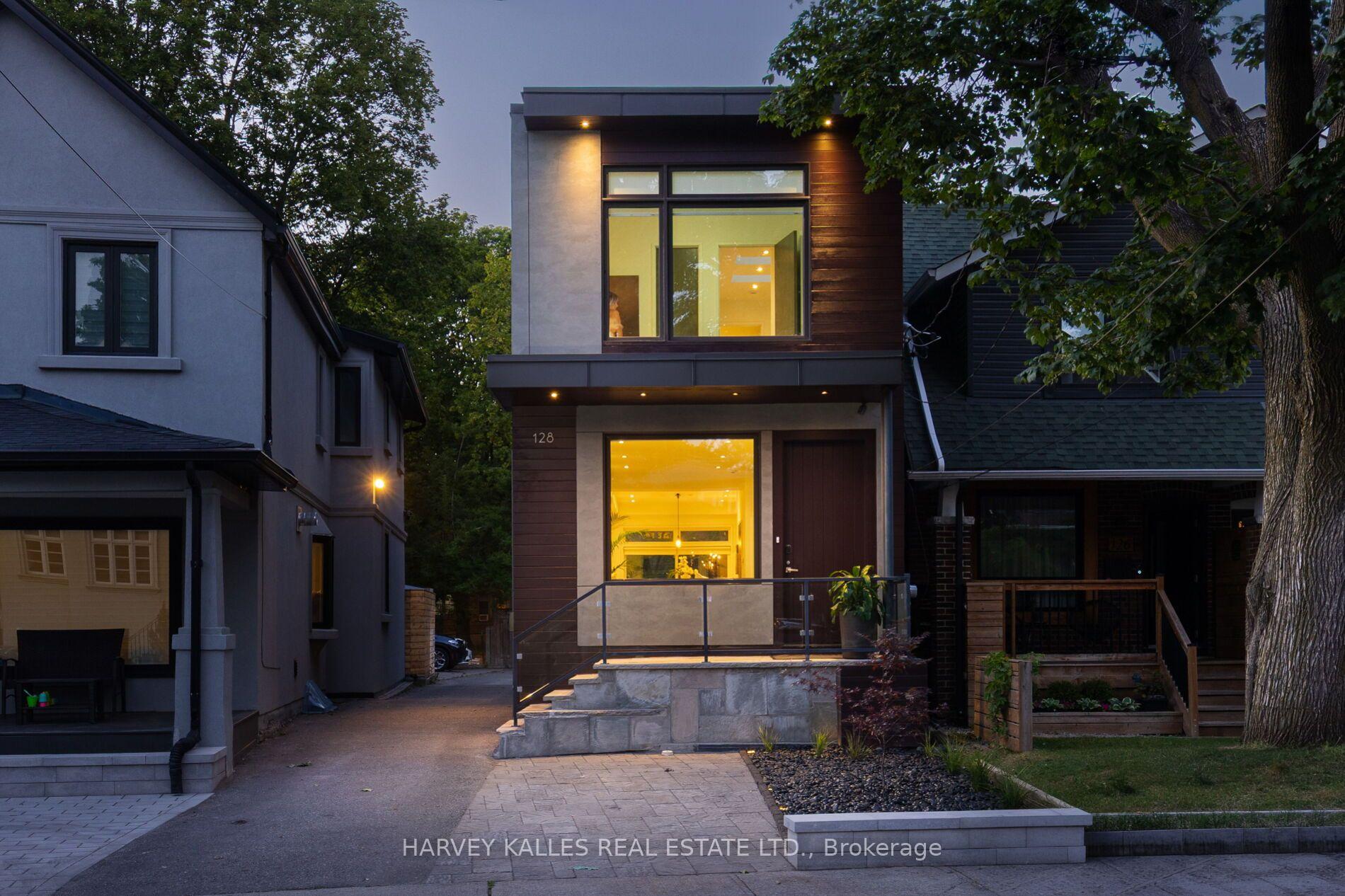 128 Montgomery Avenue, Toronto