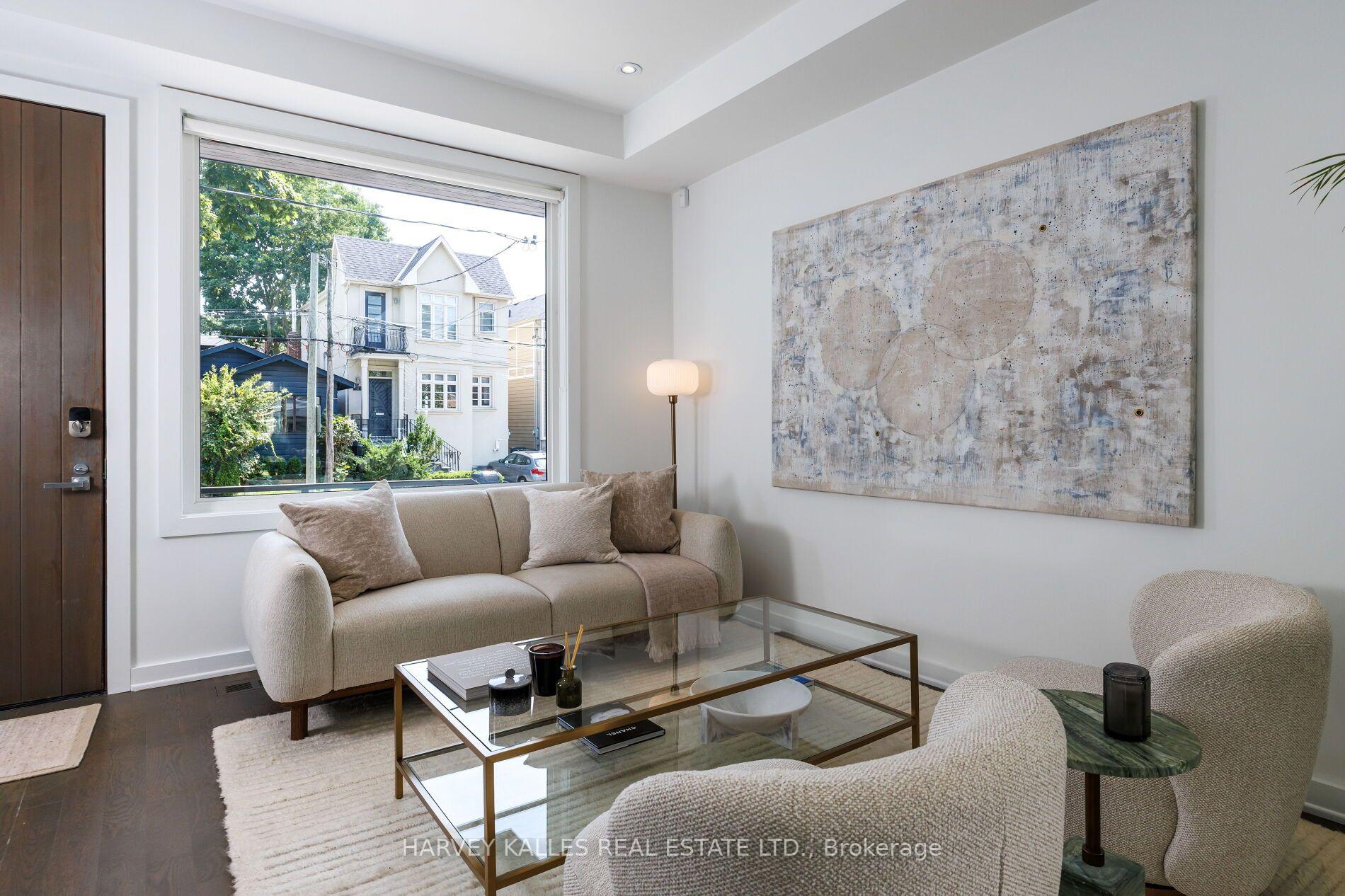128 Montgomery Avenue, Toronto