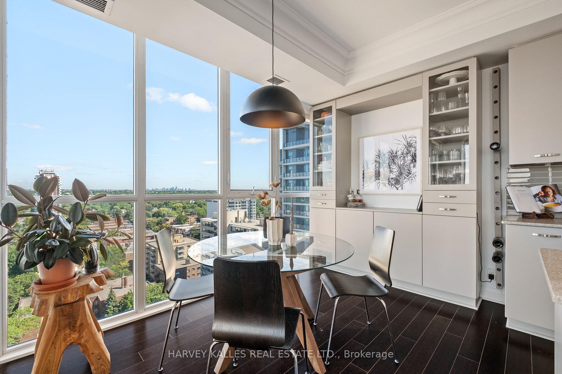 530 St Clair Avenue W 1602, Toronto Unit: 1602