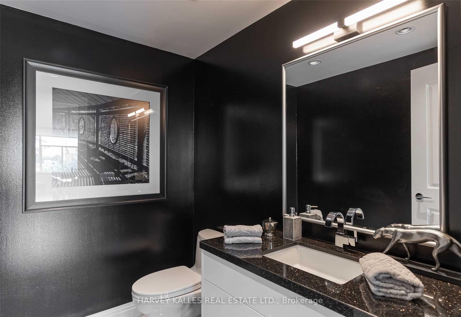 1 Benvenuto Place 320, Toronto Unit: 320