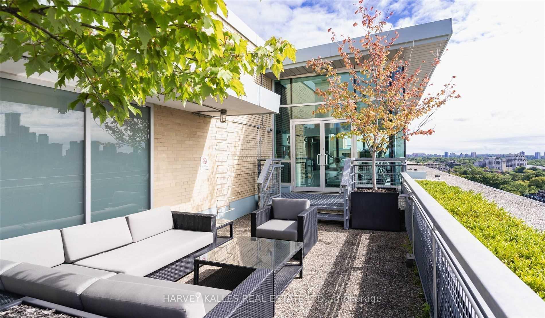 1 Benvenuto Place 320, Toronto Unit: 320