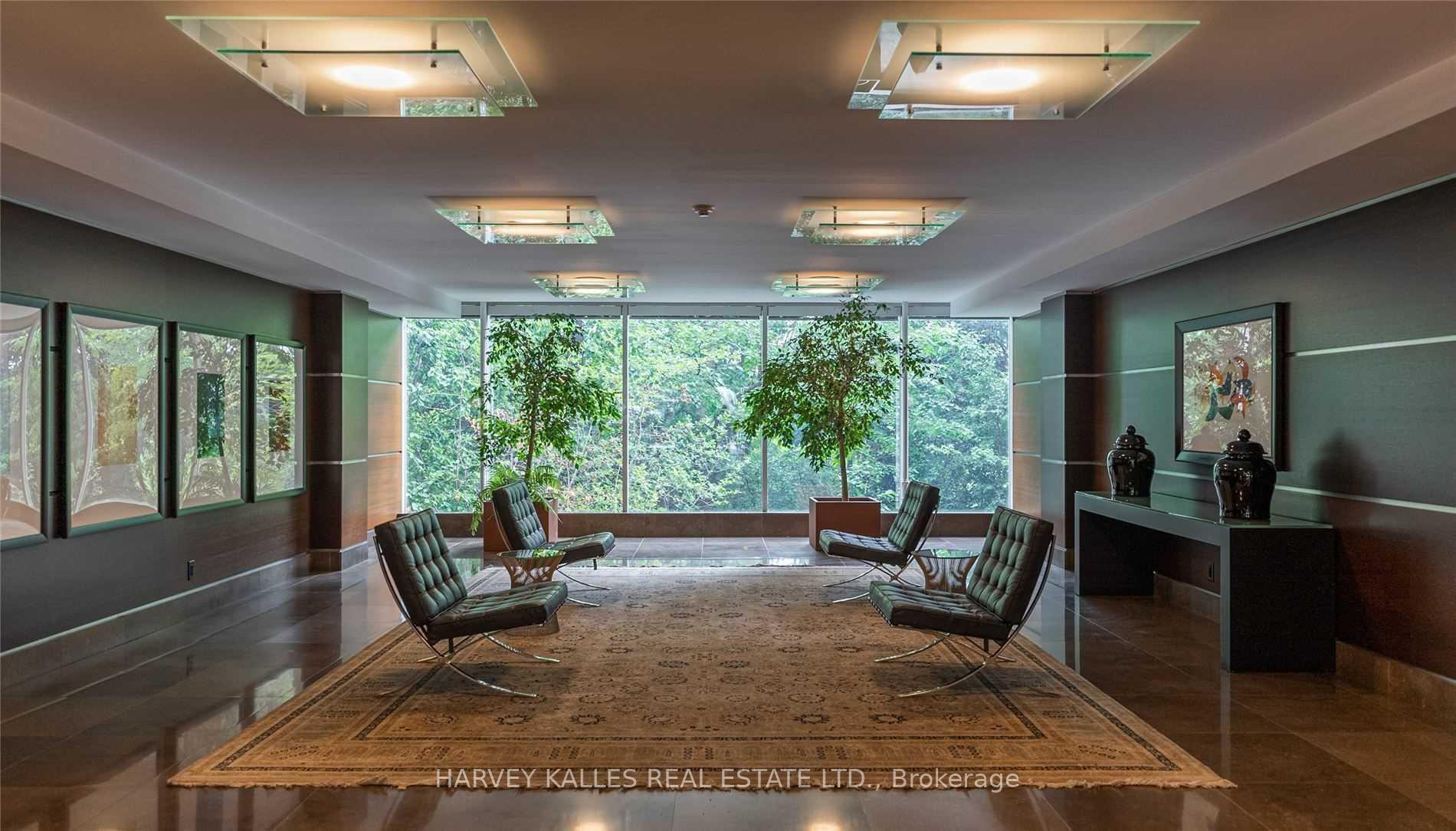 1 Benvenuto Place 320, Toronto Unit: 320