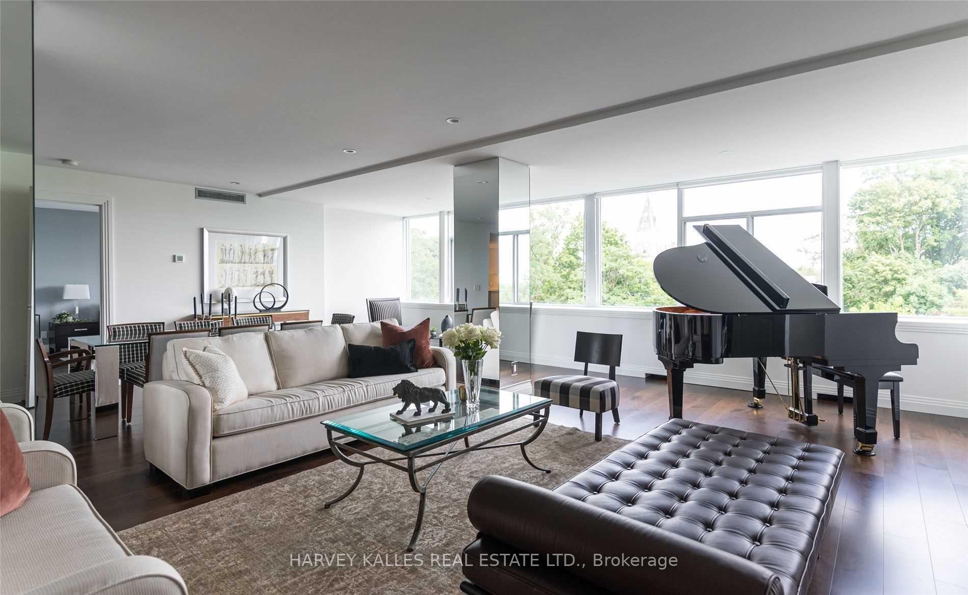 1 Benvenuto Place 320, Toronto Unit: 320