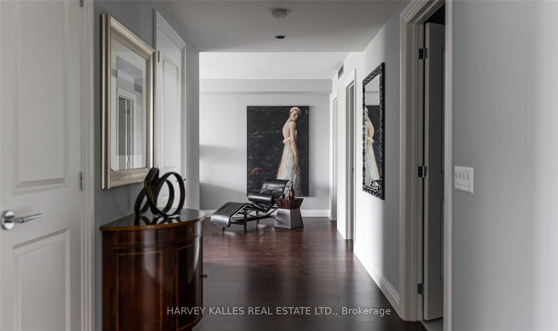 1 Benvenuto Place 320, Toronto Unit: 320