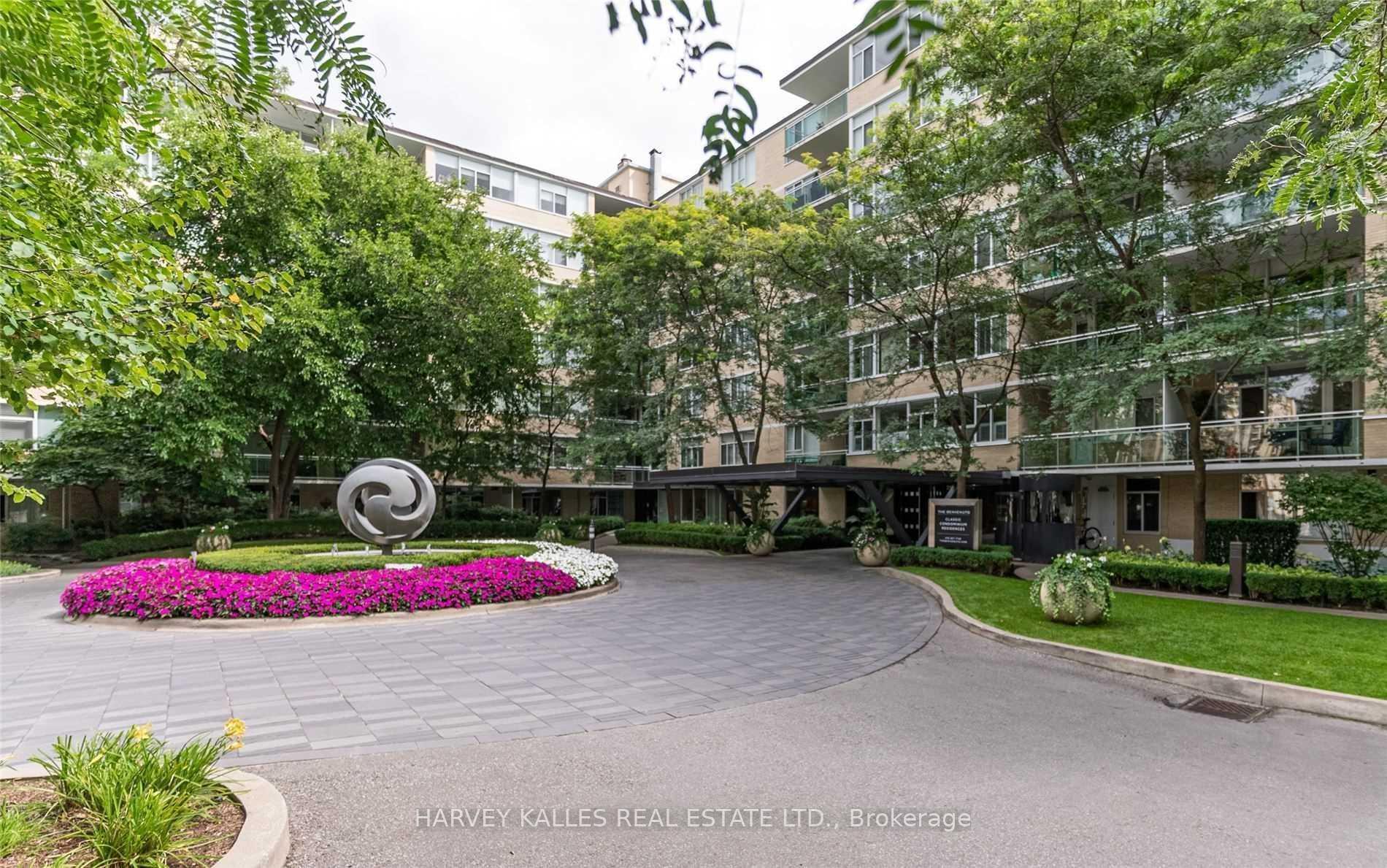 1 Benvenuto Place 320, Toronto Unit: 320