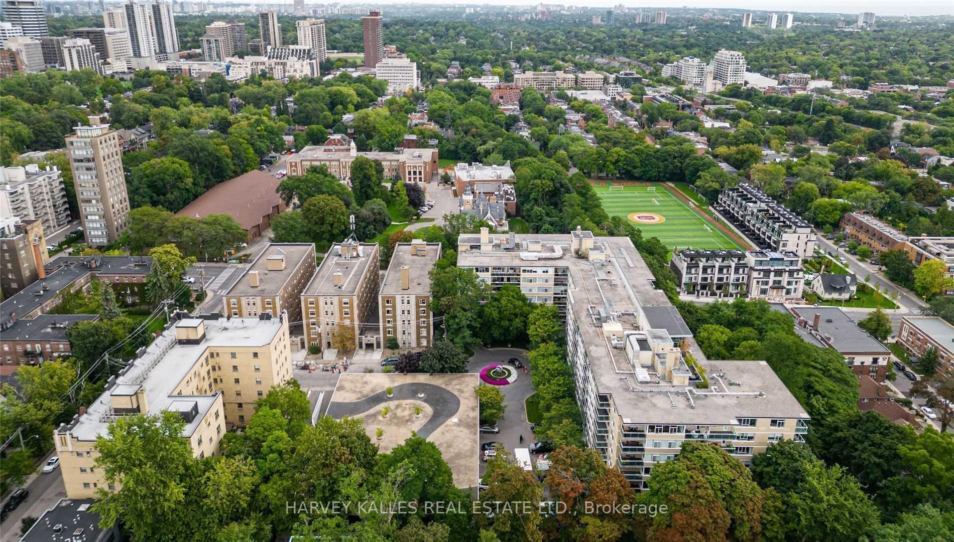1 Benvenuto Place 320, Toronto Unit: 320
