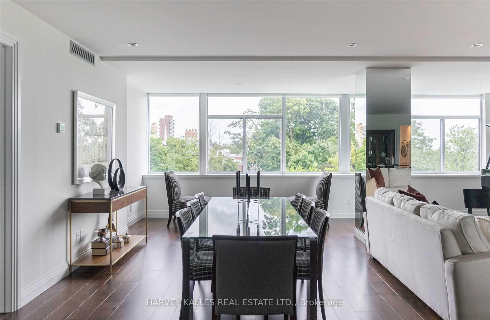1 Benvenuto Place 320, Toronto Unit: 320
