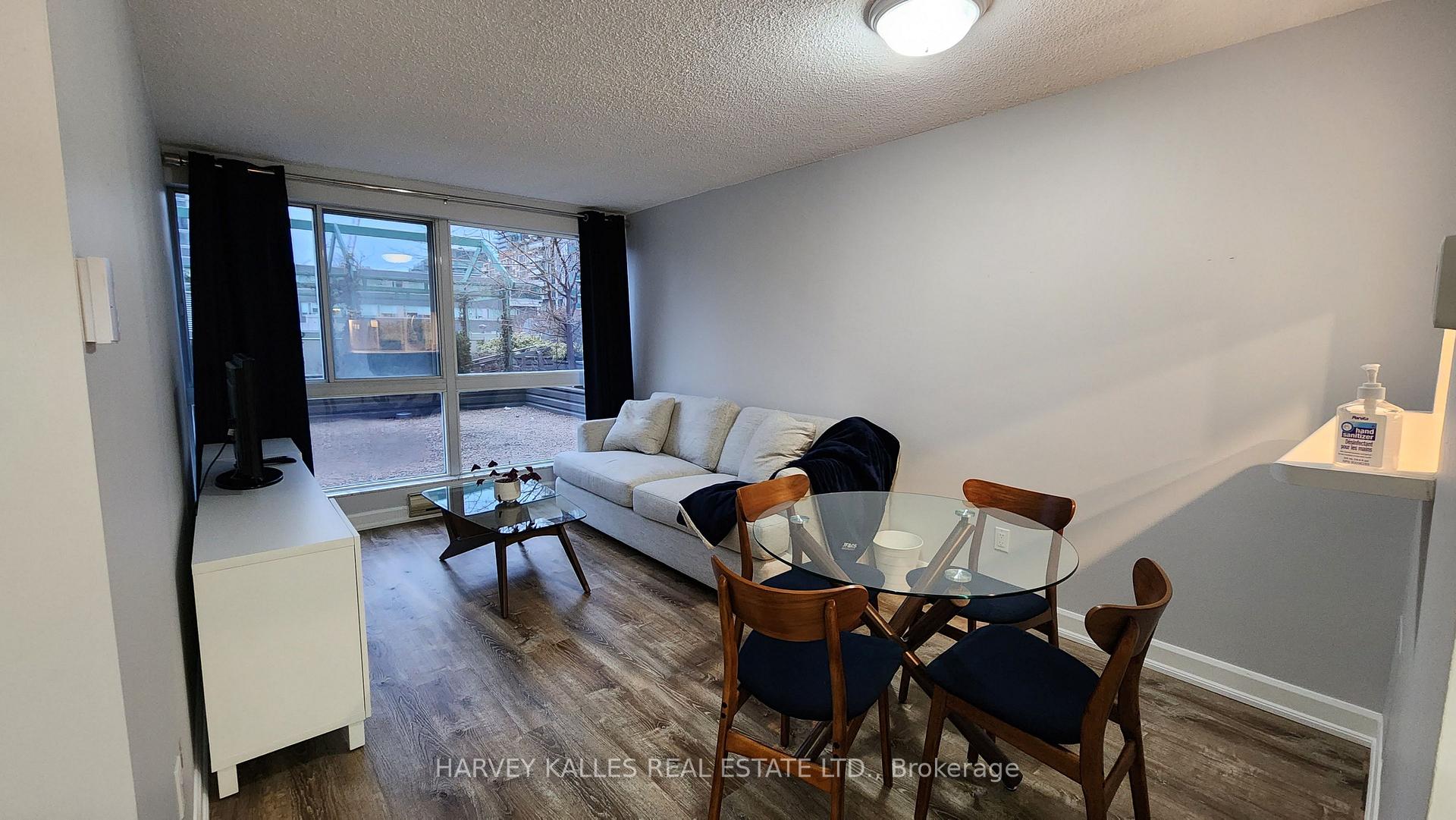 7 Broadway Avenue 211, Toronto Unit: 211