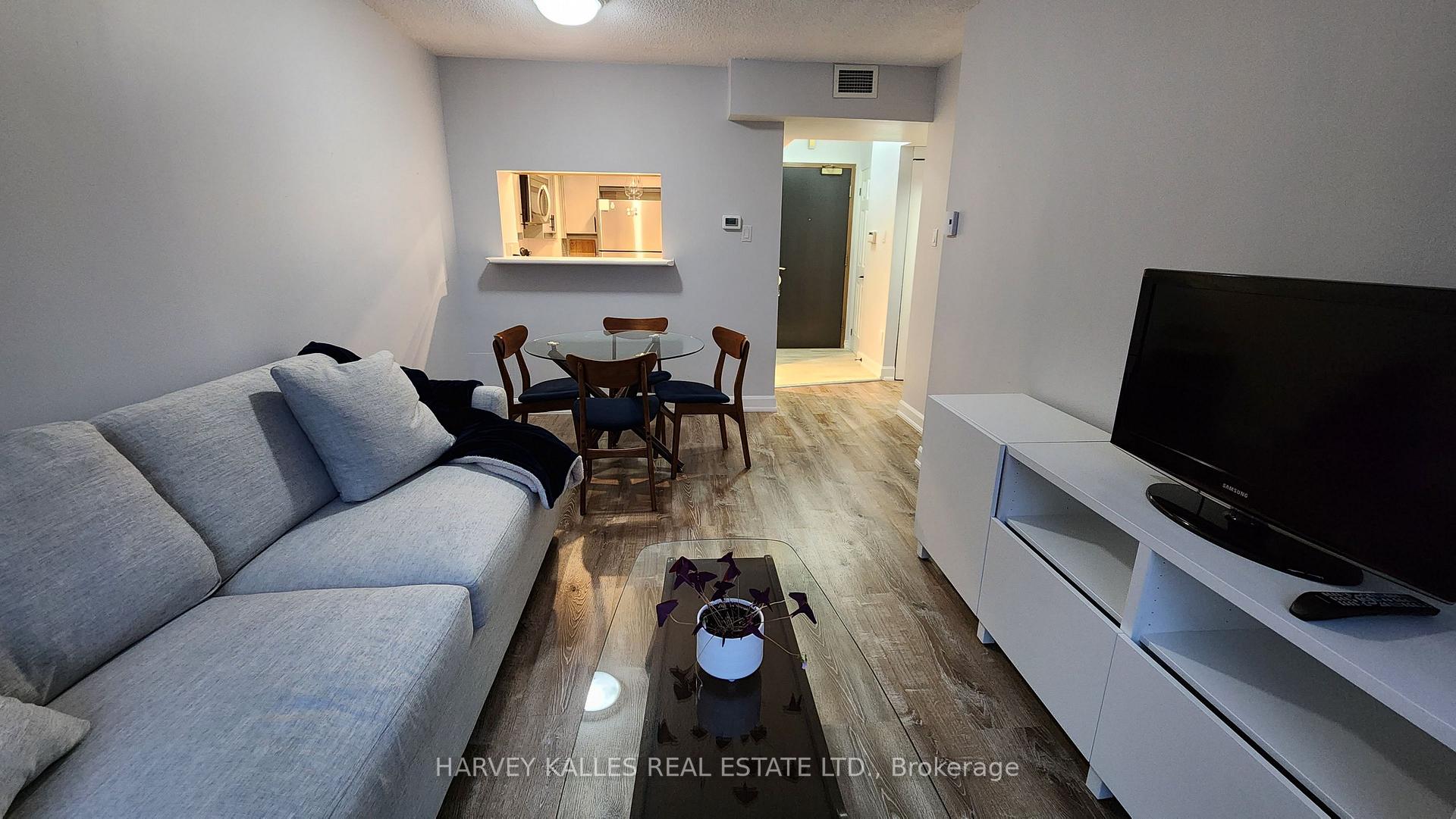 7 Broadway Avenue 211, Toronto Unit: 211