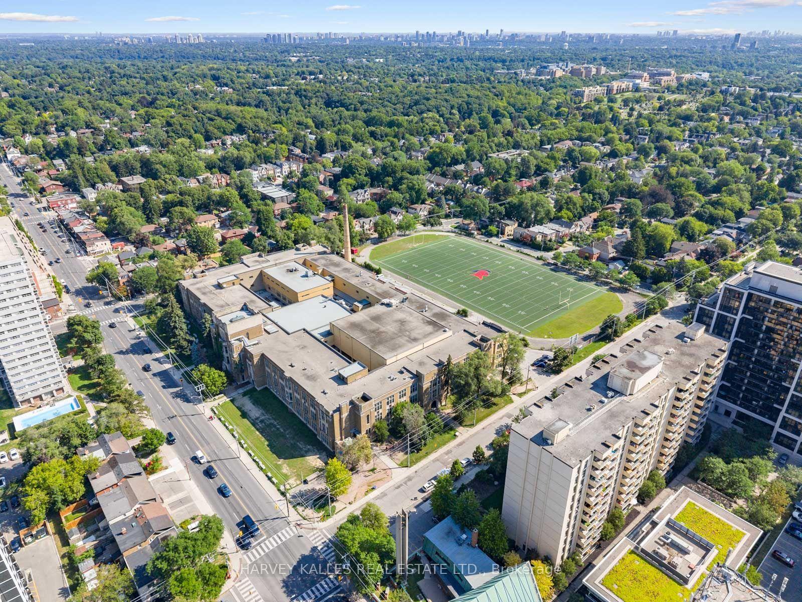 212 Eglinton Avenue E PH303, Toronto Unit: PH303