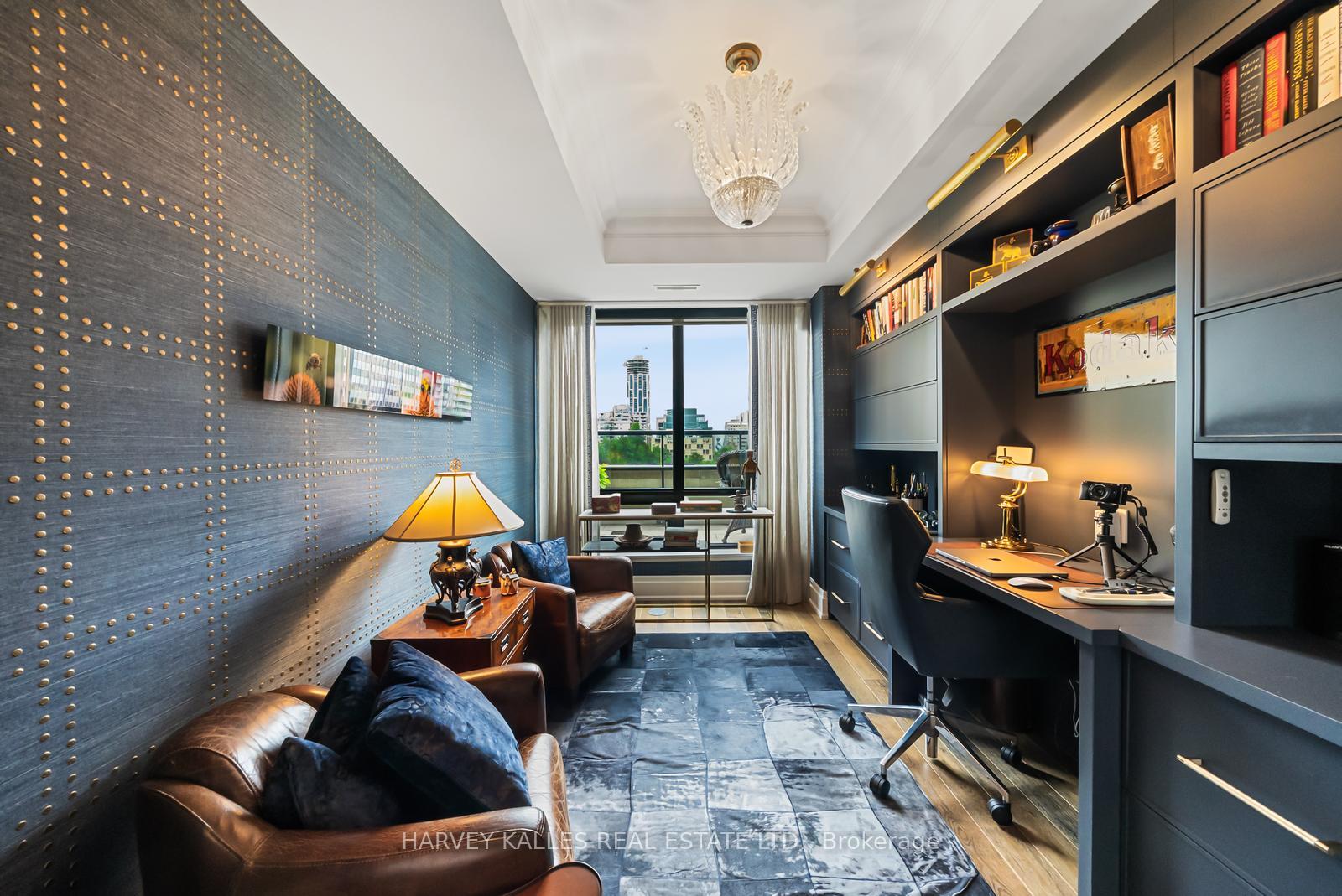 1 Forest Hill Road 701, Toronto Unit: 701