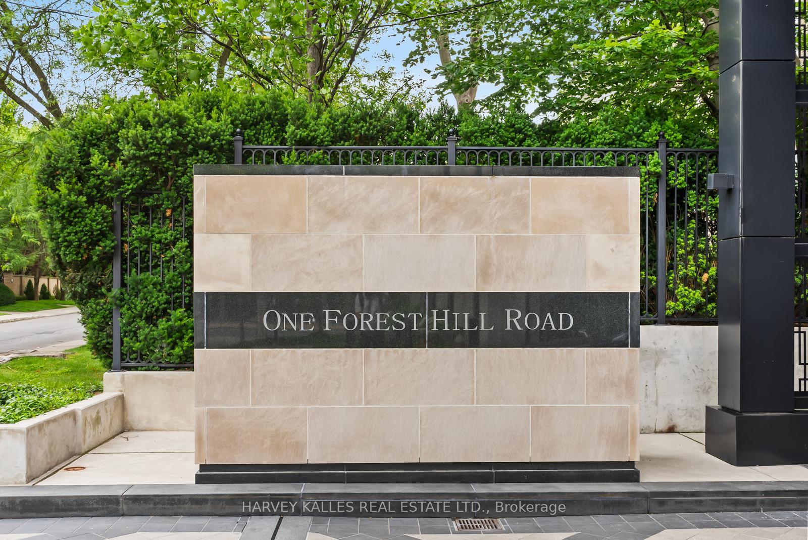 1 Forest Hill Road 701, Toronto Unit: 701