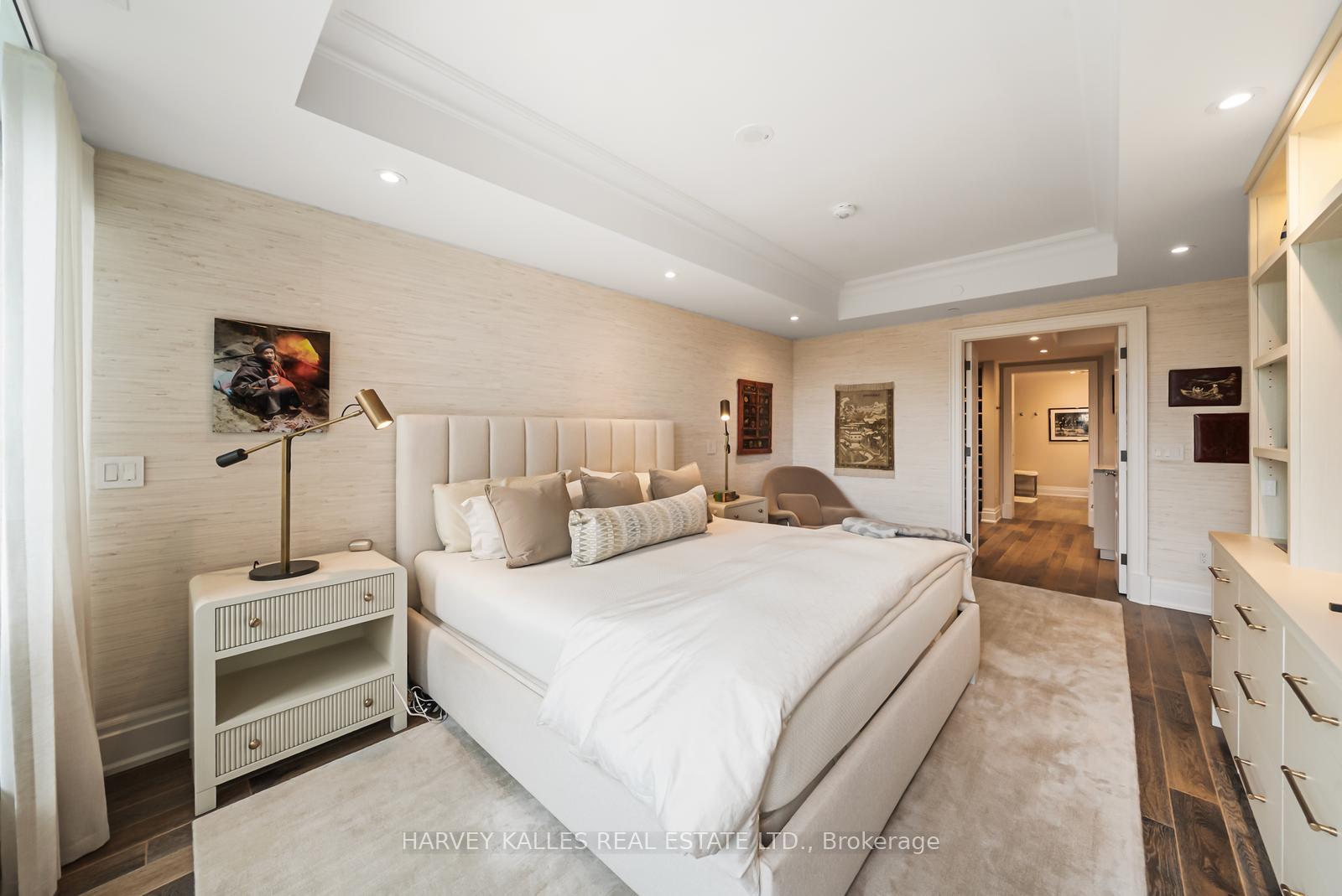 1 Forest Hill Road 701, Toronto Unit: 701