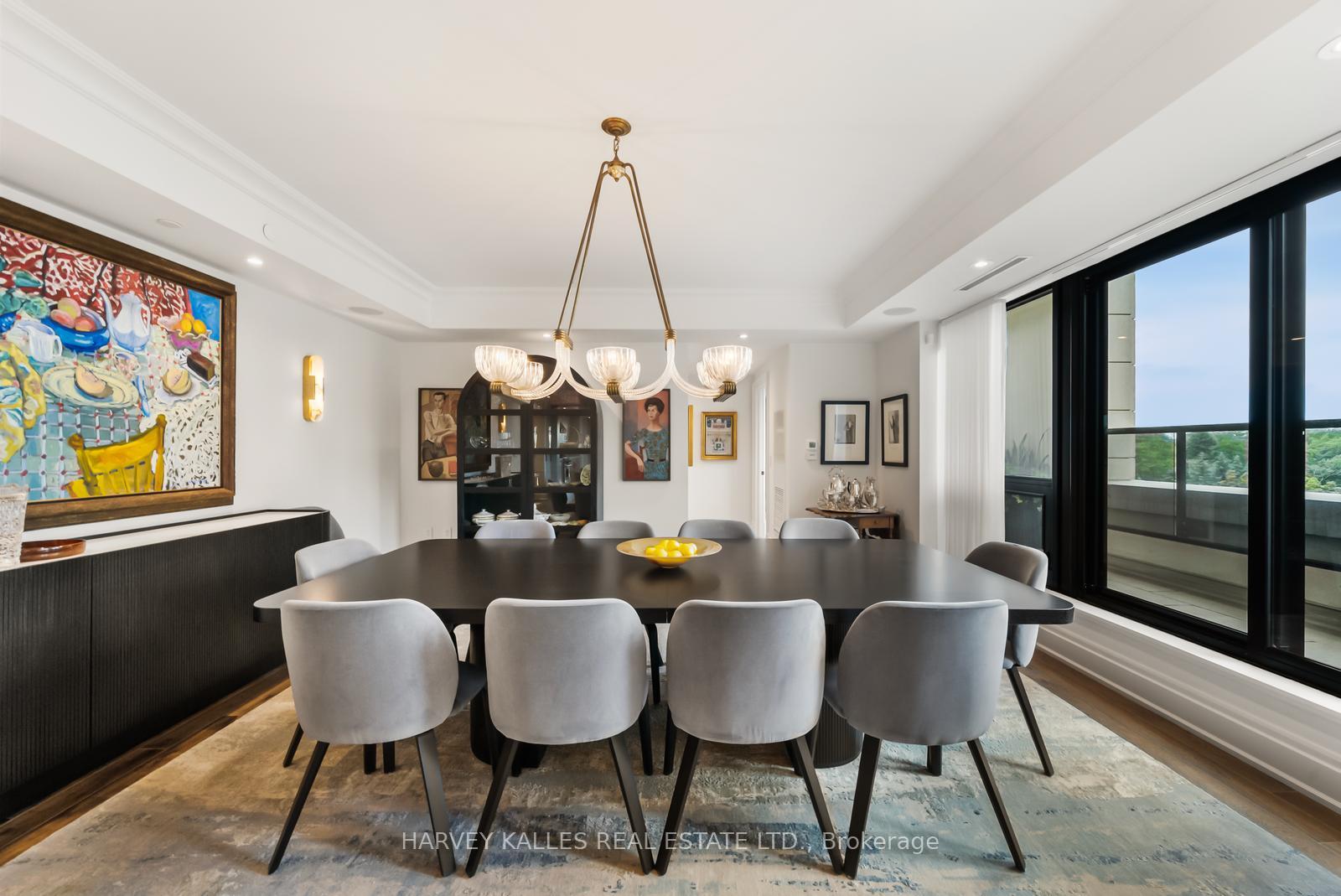 1 Forest Hill Road 701, Toronto Unit: 701