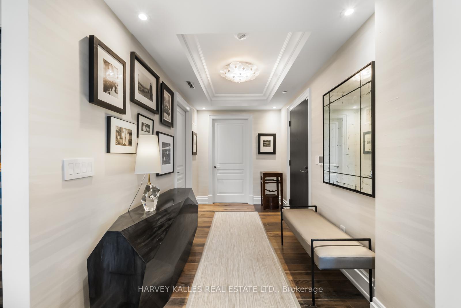 1 Forest Hill Road 701, Toronto Unit: 701