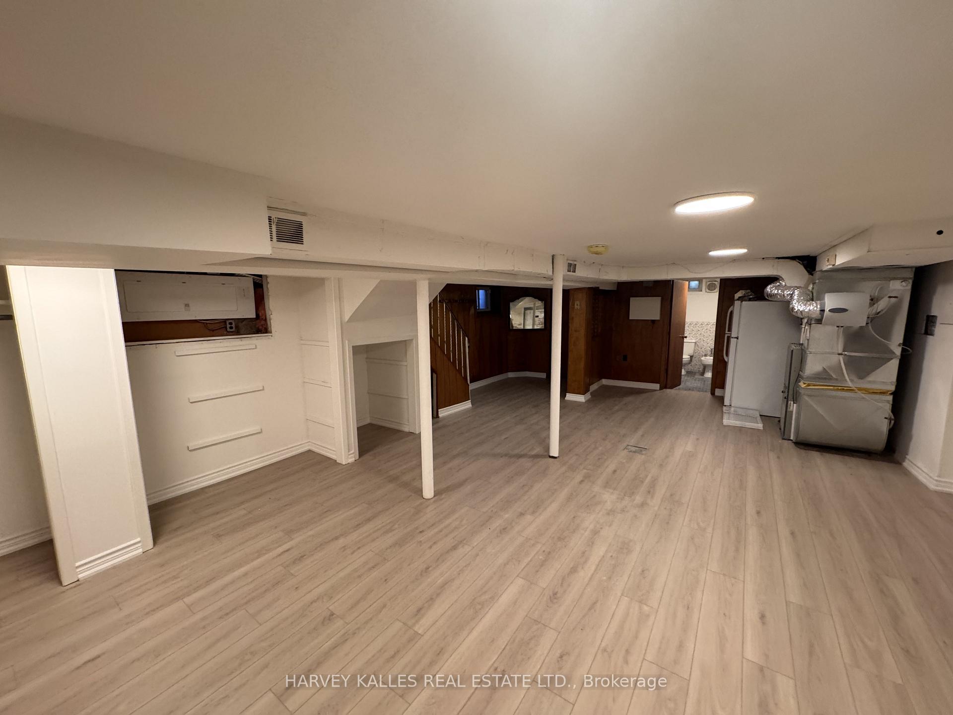 628 Manning Avenue, Toronto
