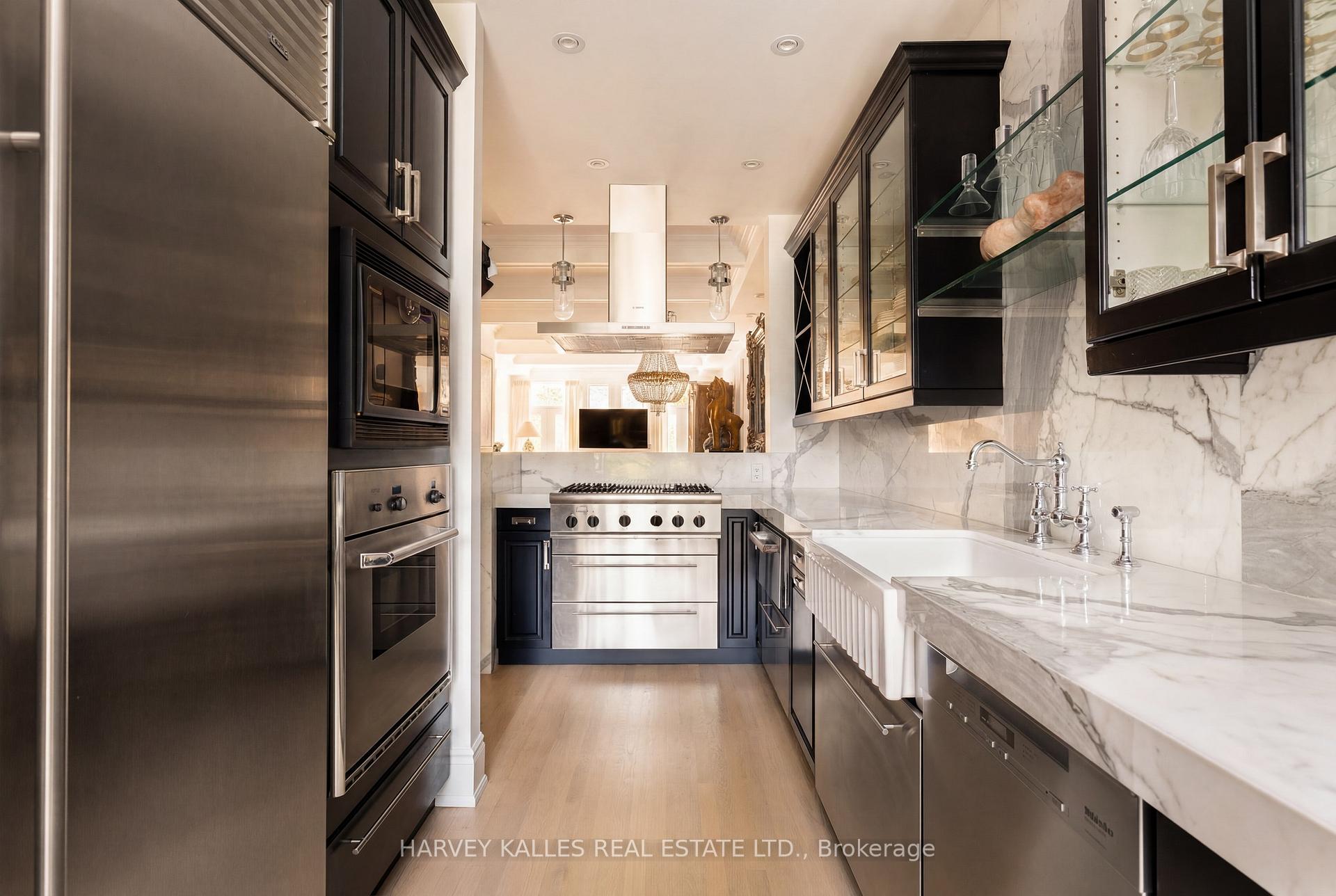 260 Russell Hill Road 21, Toronto Unit: 21