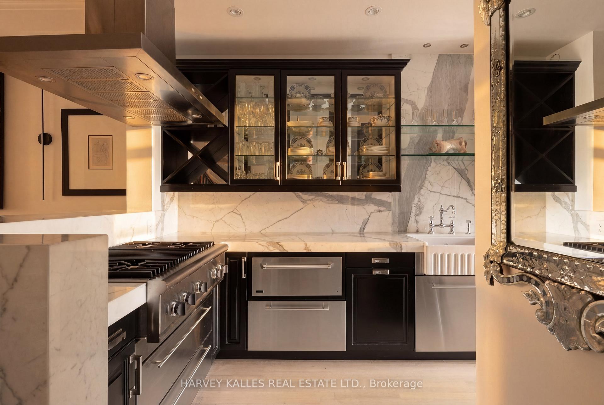 260 Russell Hill Road 21, Toronto Unit: 21