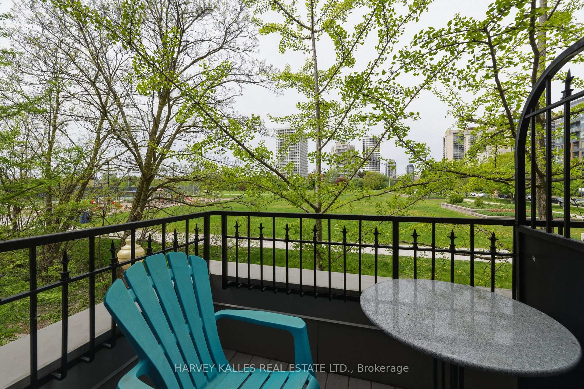 260 Russell Hill Road 21, Toronto Unit: 21