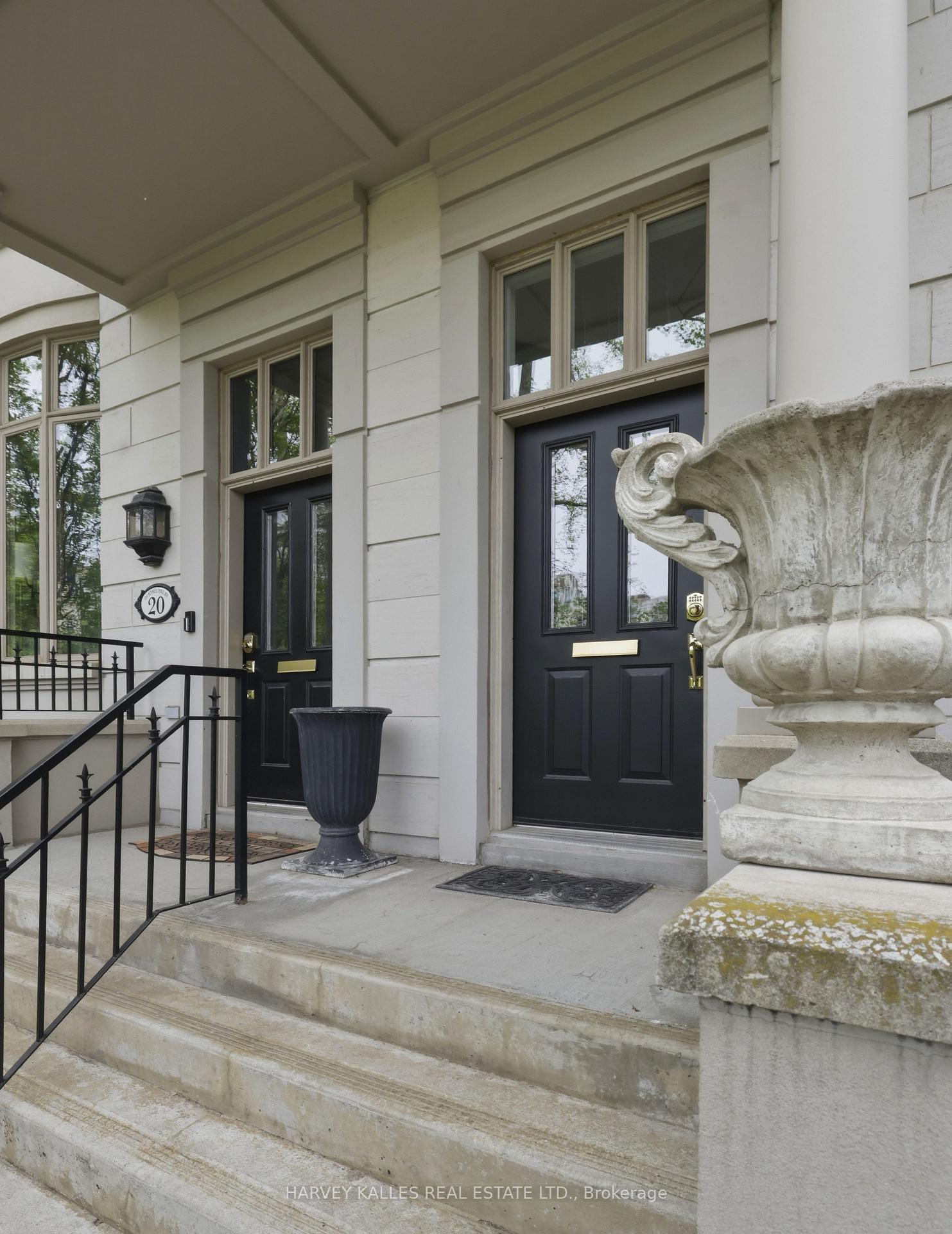 260 Russell Hill Road 21, Toronto Unit: 21