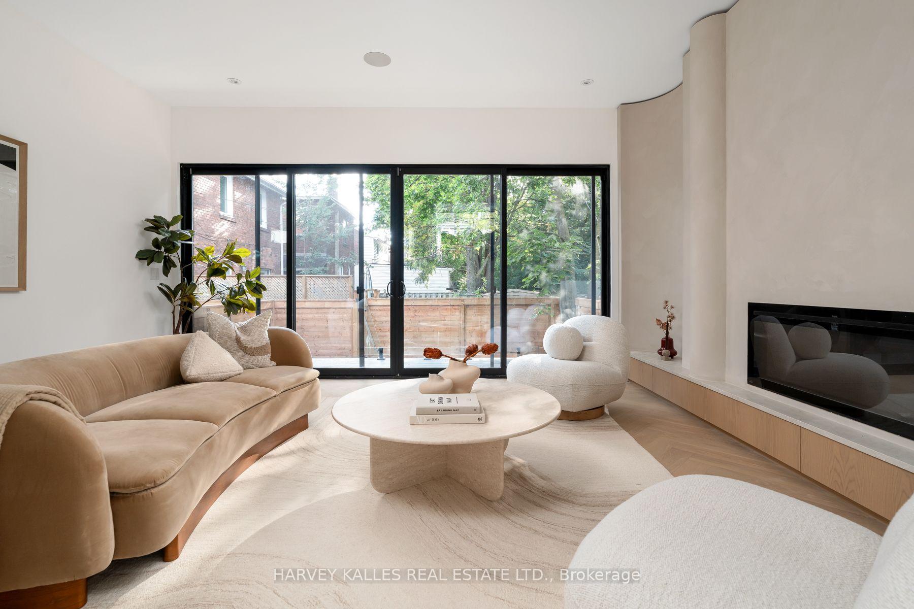 534 Duplex Avenue, Toronto