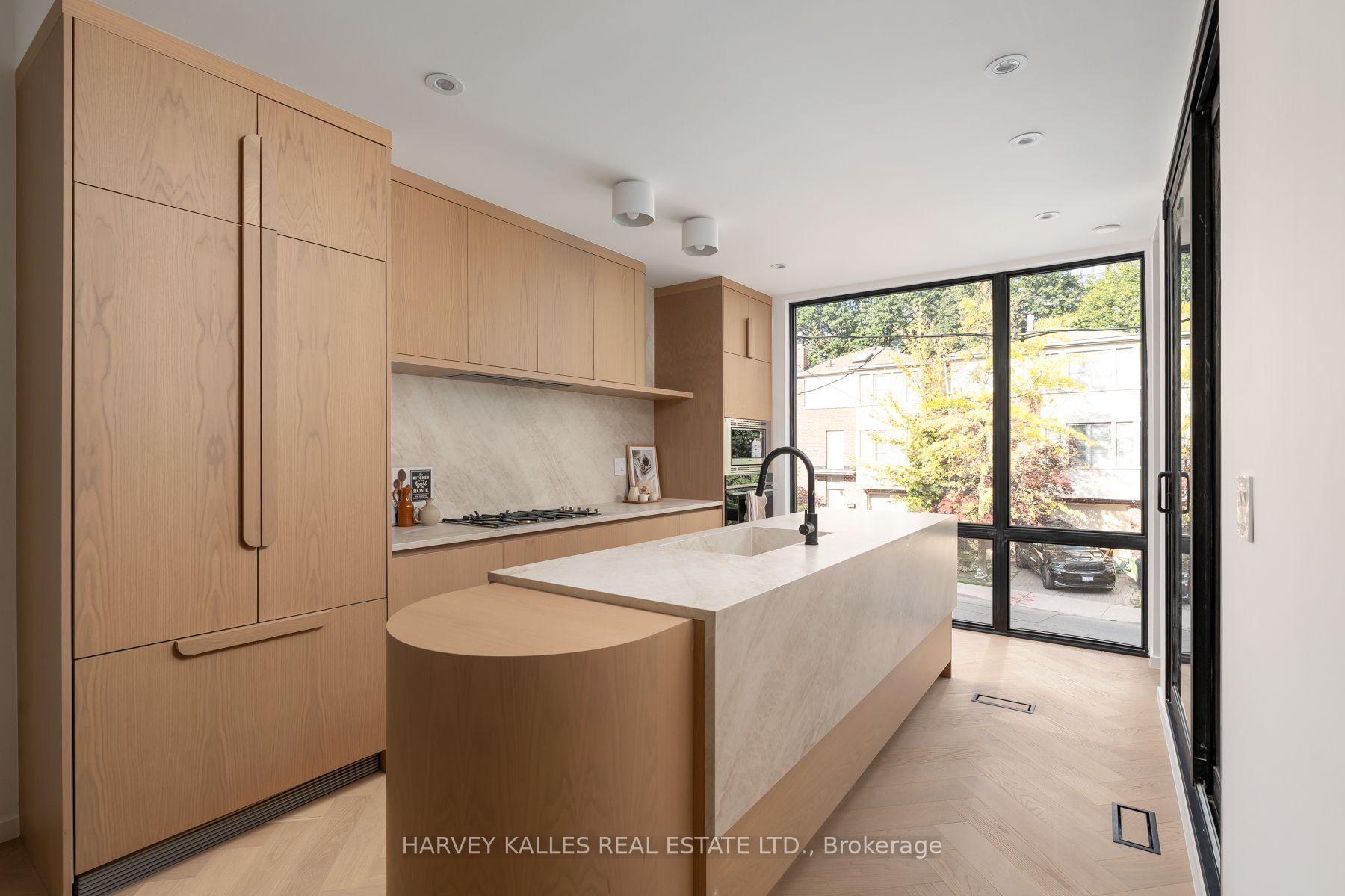 534 Duplex Avenue, Toronto