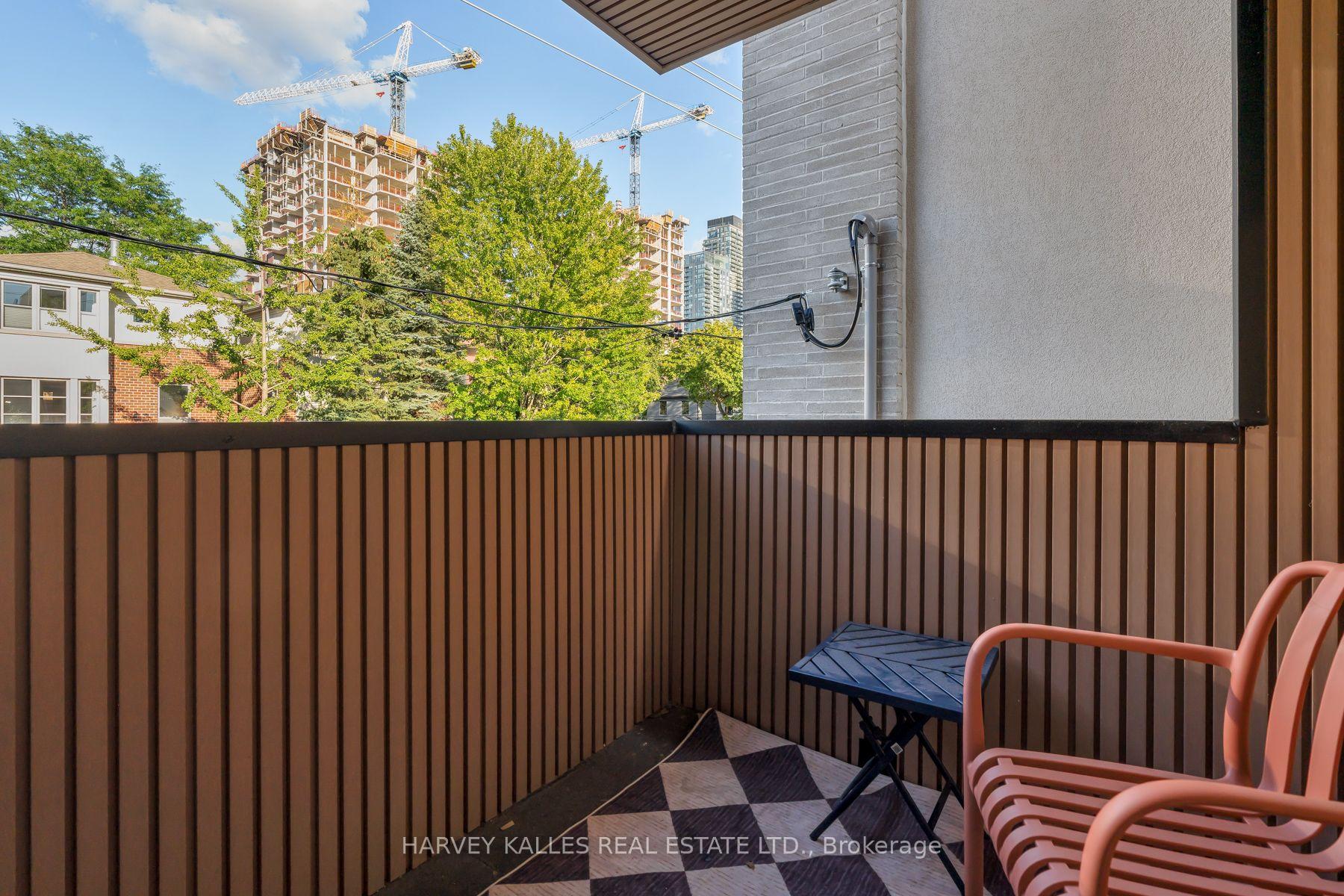 534 Duplex Avenue, Toronto