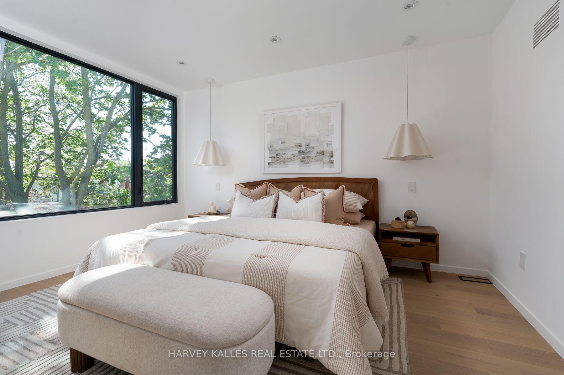 534 Duplex Avenue, Toronto