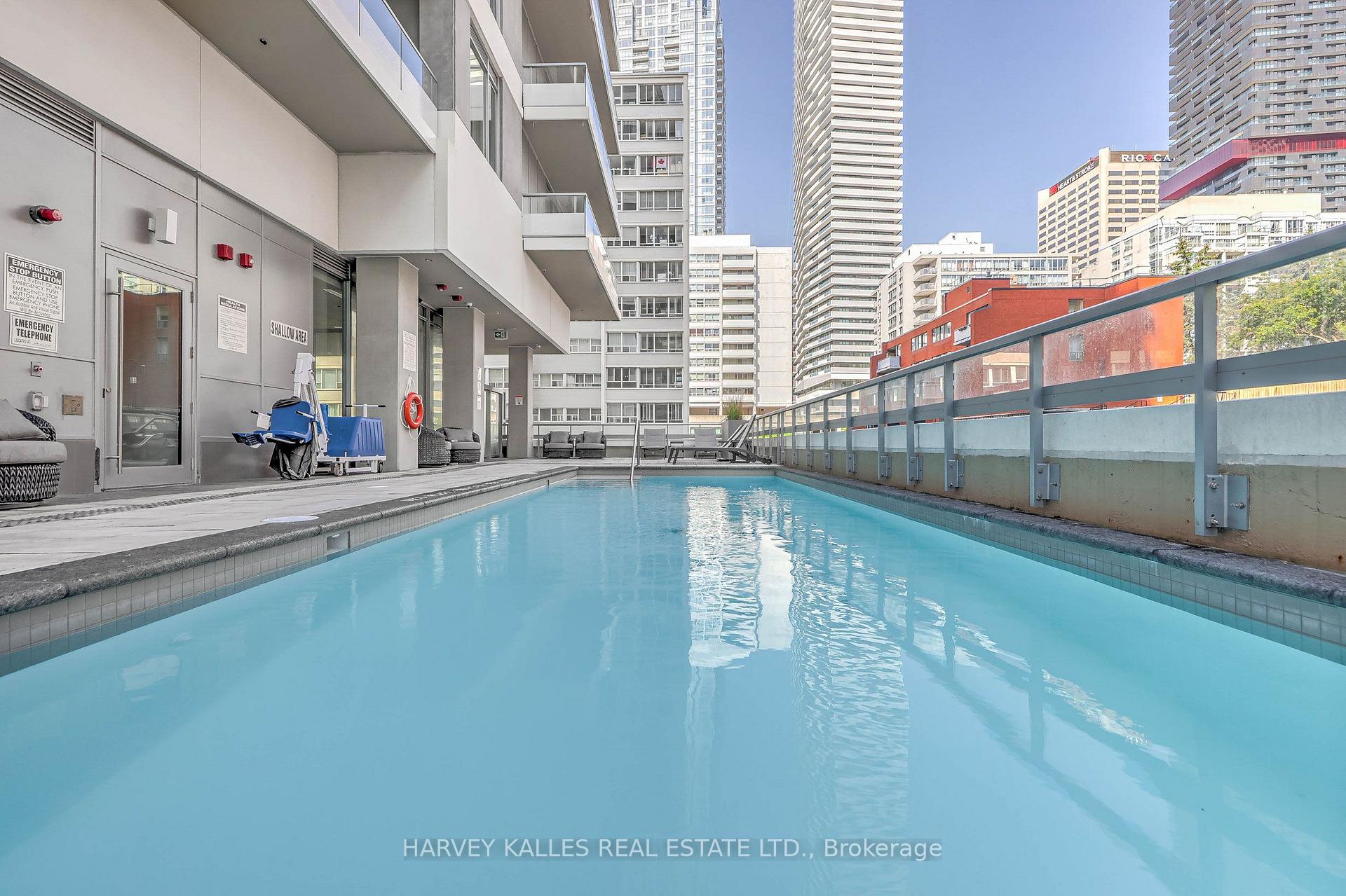 50 Dunfield Avenue LPH19, Toronto Unit: LPH19