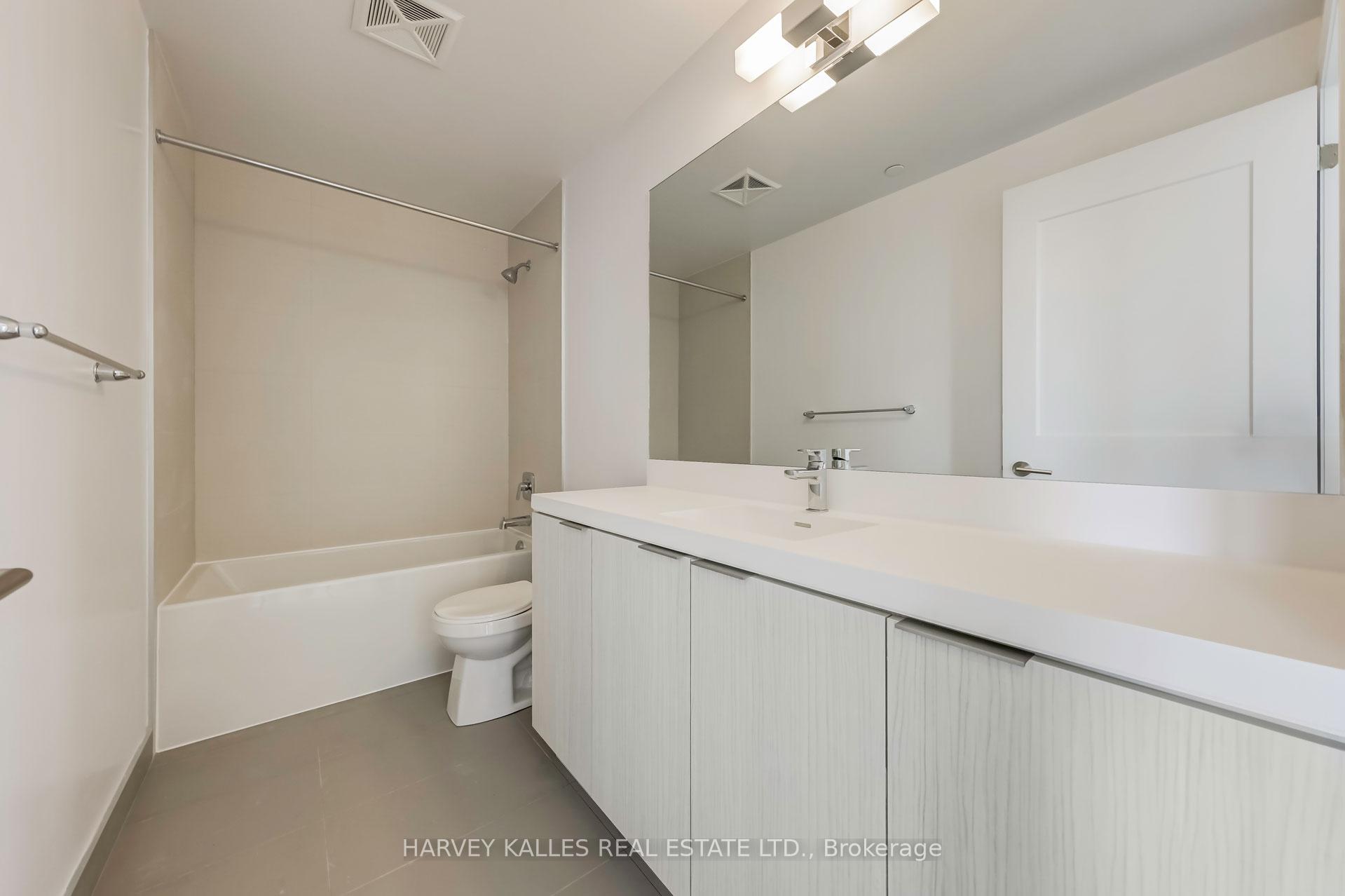 50 Dunfield Avenue LPH19, Toronto Unit: LPH19