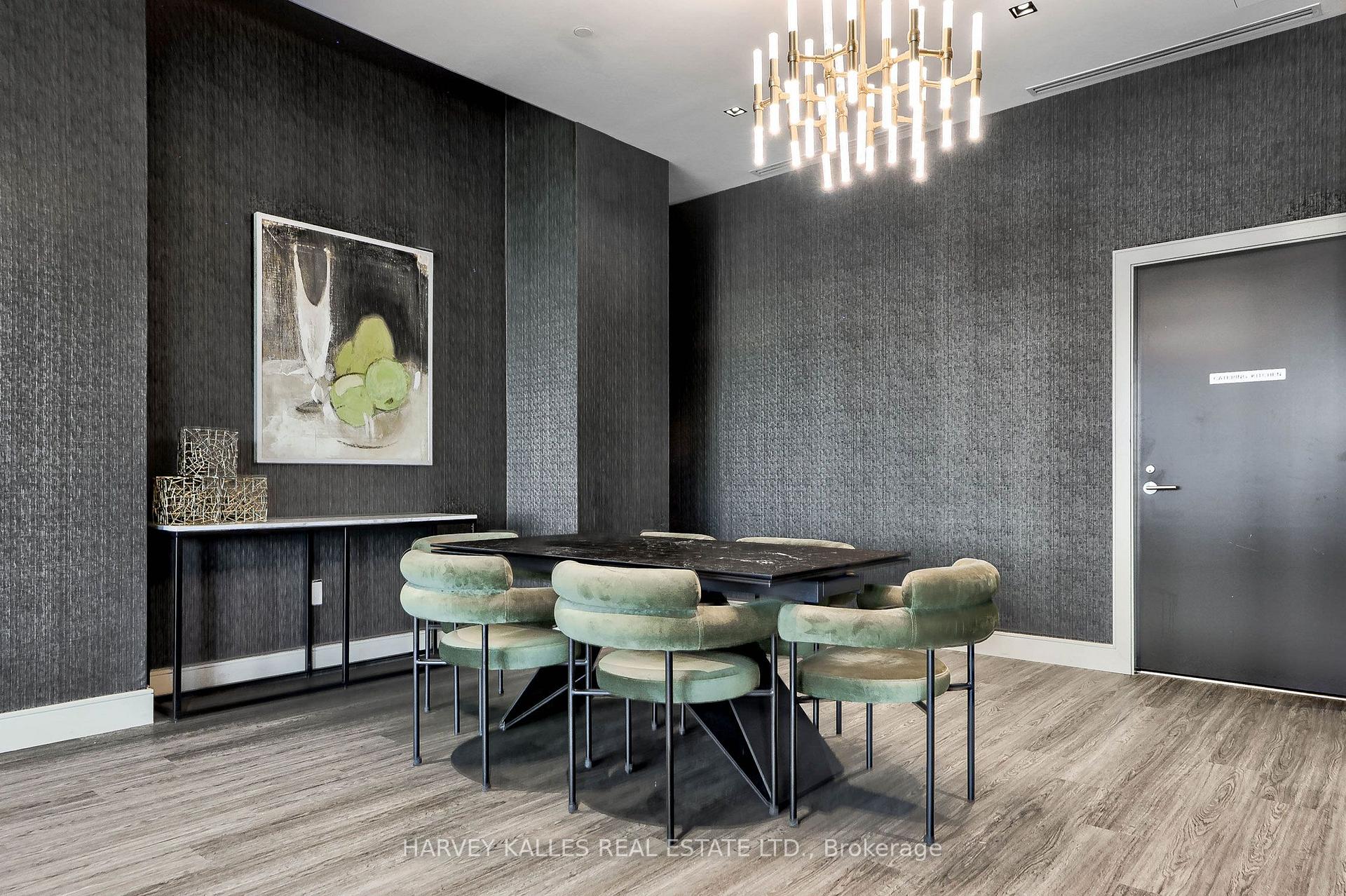 50 Dunfield Avenue LPH19, Toronto Unit: LPH19