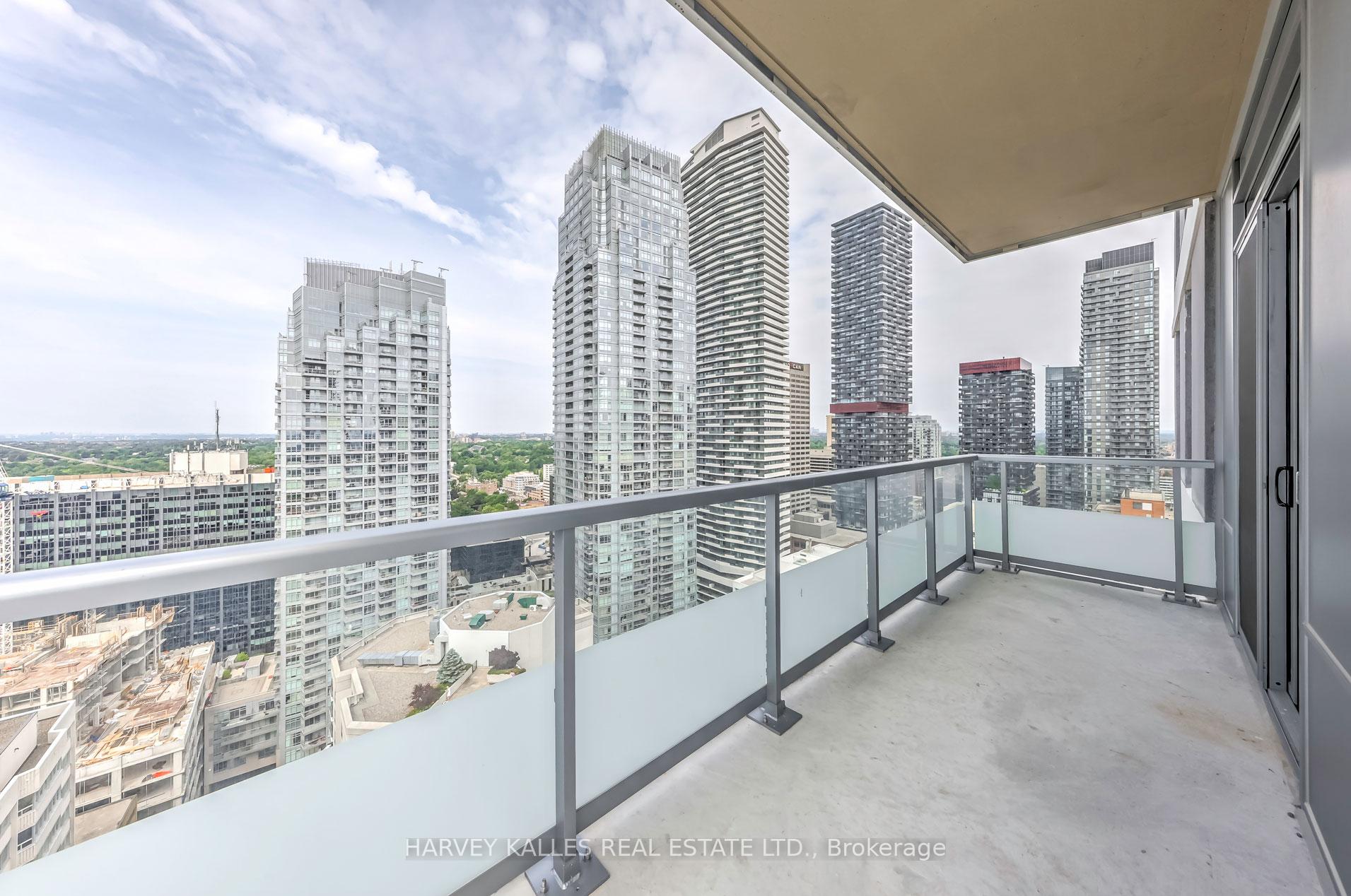 50 Dunfield Avenue LPH19, Toronto Unit: LPH19