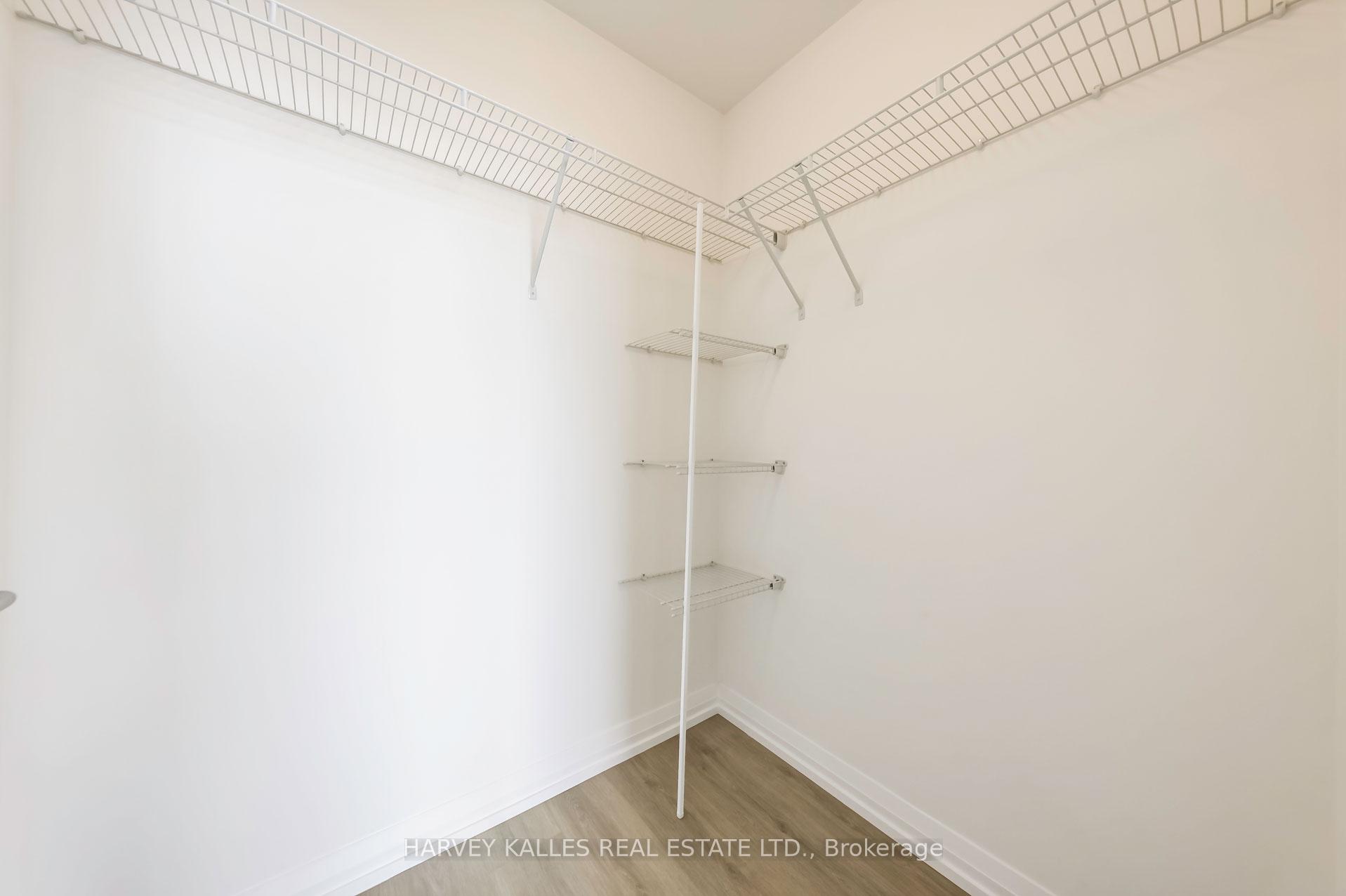 50 Dunfield Avenue LPH19, Toronto Unit: LPH19