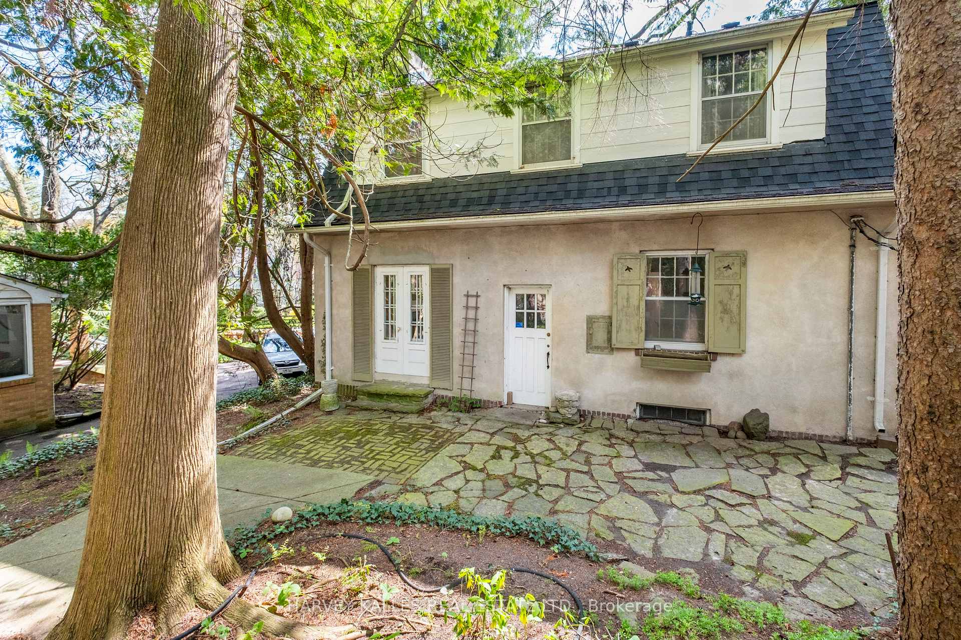 38 Donwoods Drive, Toronto