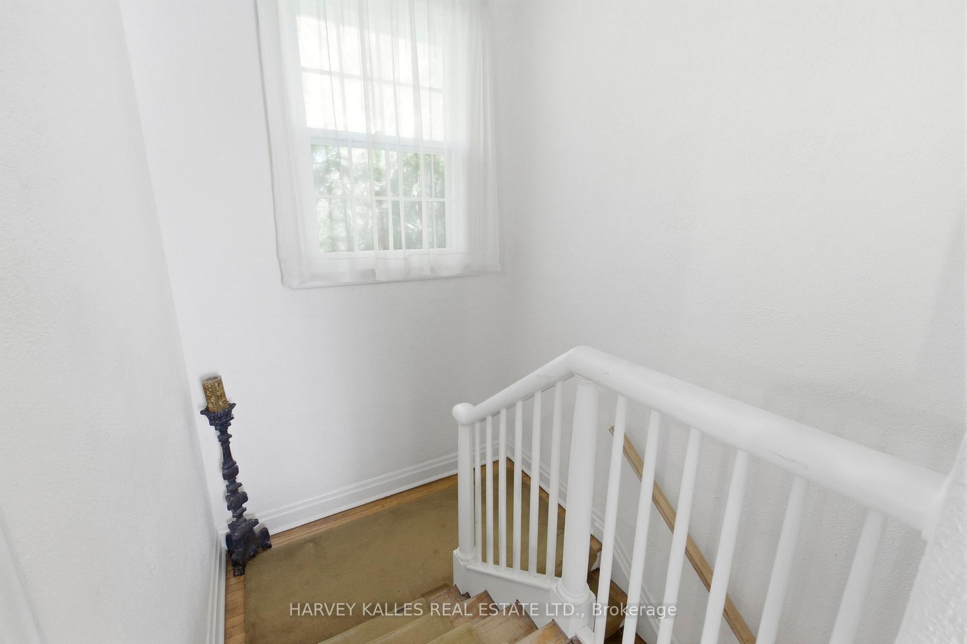 38 Donwoods Drive, Toronto