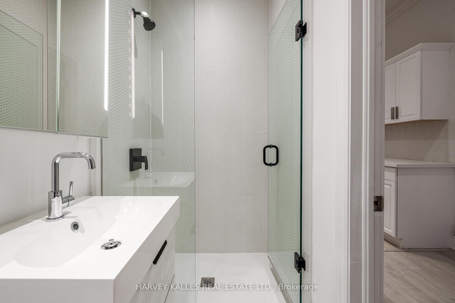 530 Richmond Street W, Toronto
