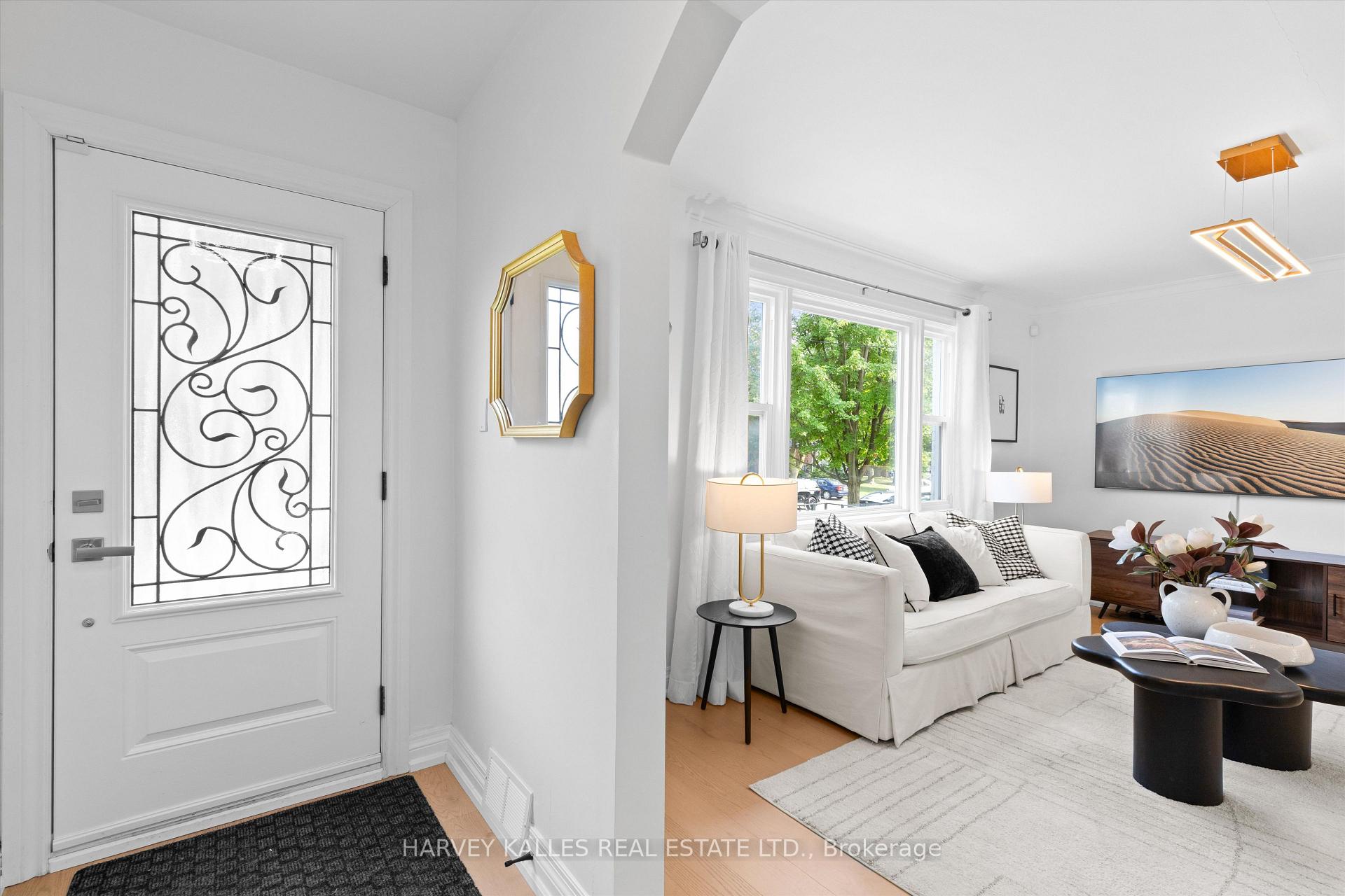 84 Lynnhaven Road, Toronto