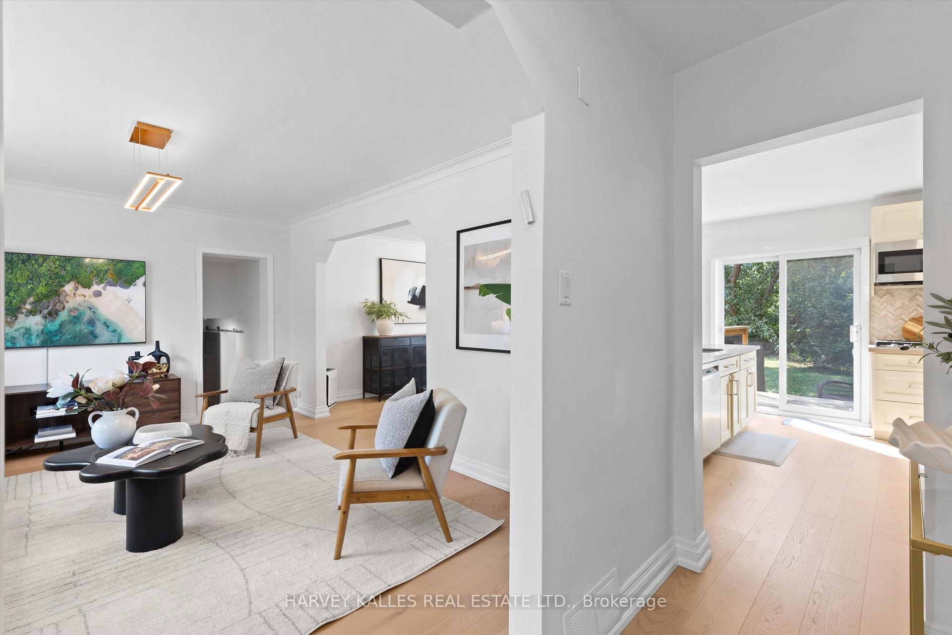 84 Lynnhaven Road, Toronto
