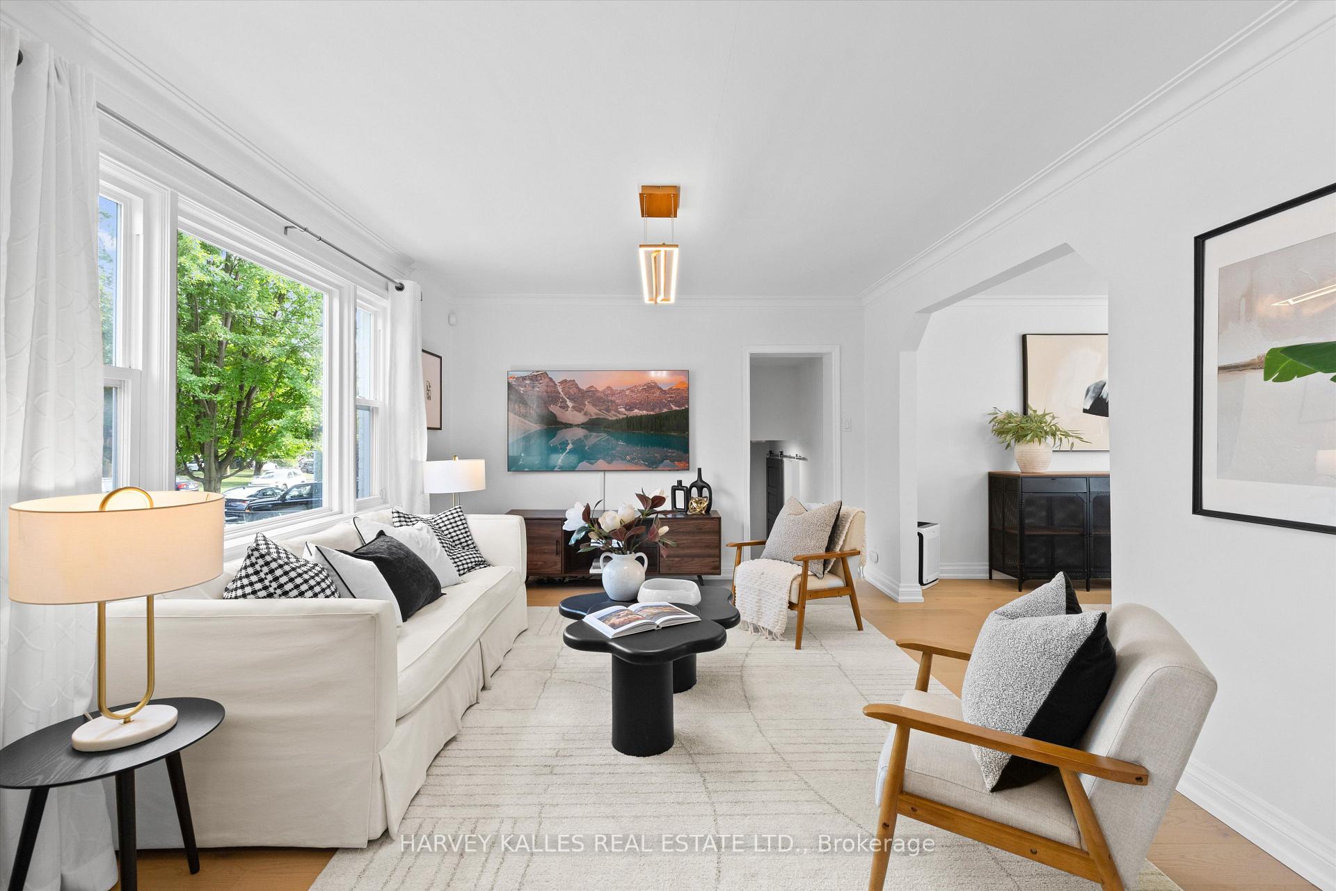 84 Lynnhaven Road, Toronto