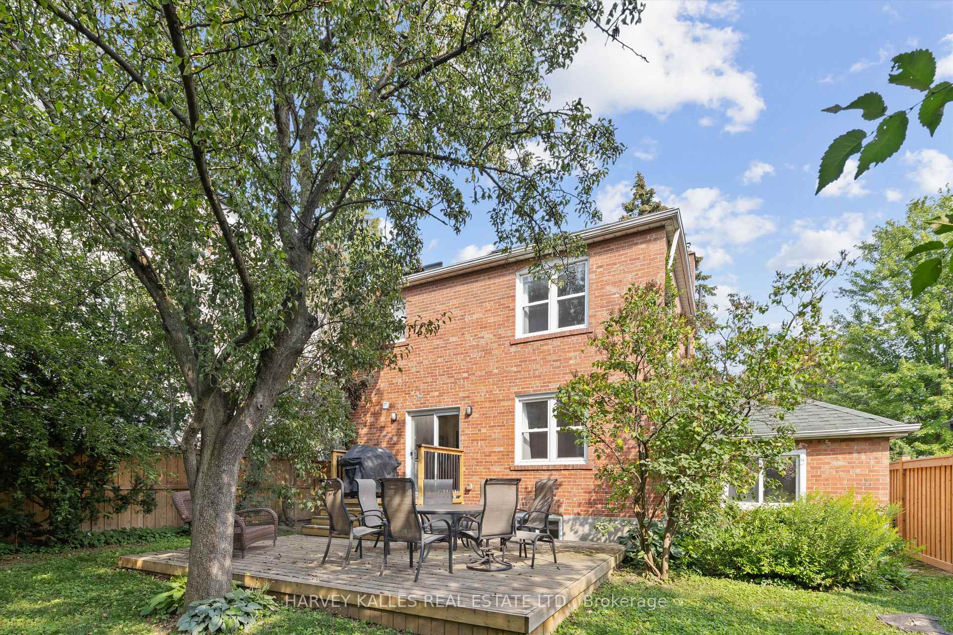84 Lynnhaven Road, Toronto