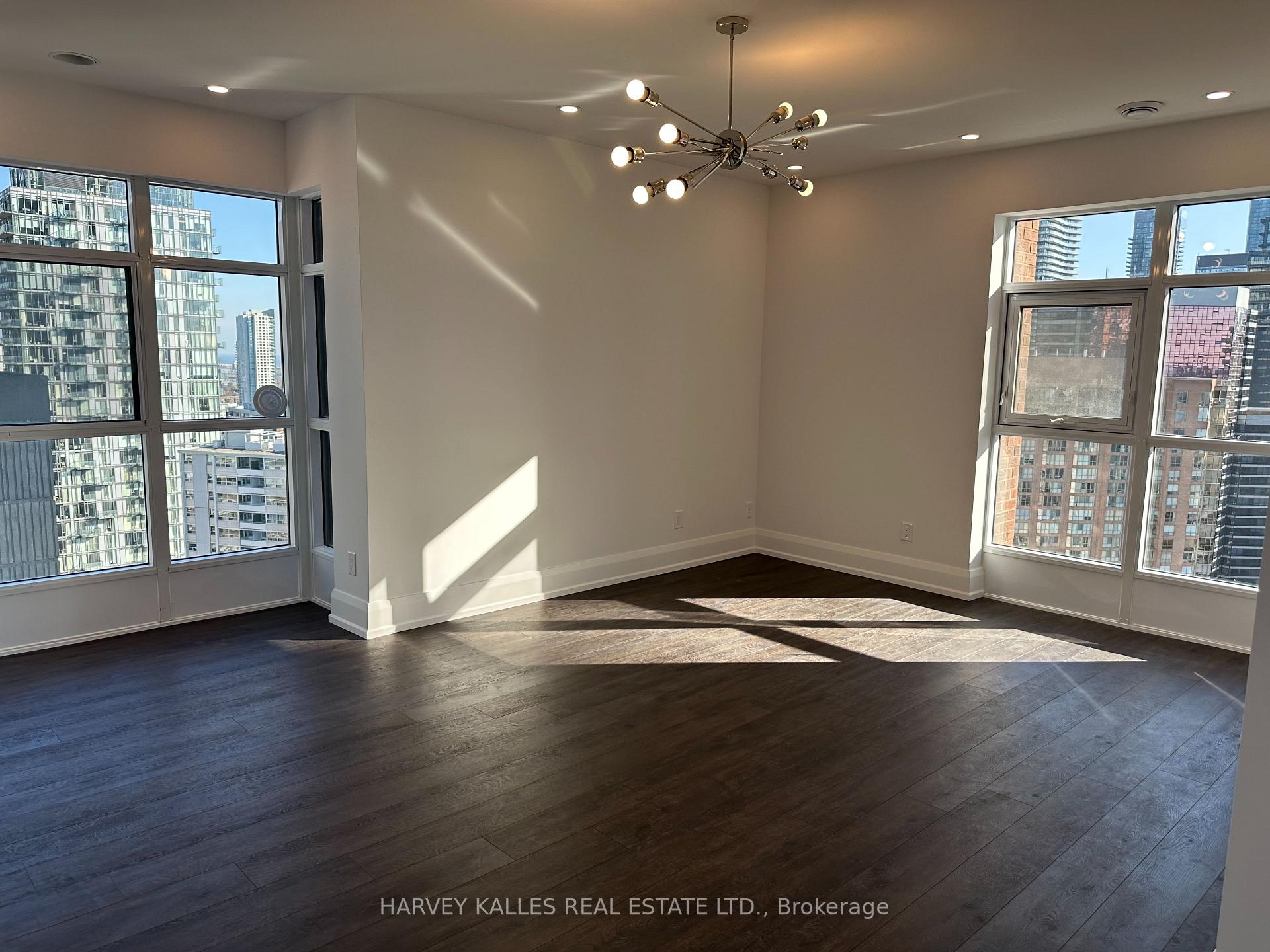 55 W Charles Street W 3101, Toronto Unit: 3101