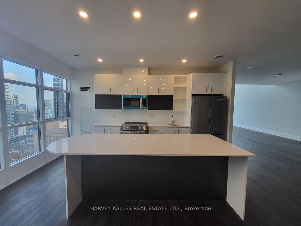 55 W Charles Street W 3101, Toronto Unit: 3101