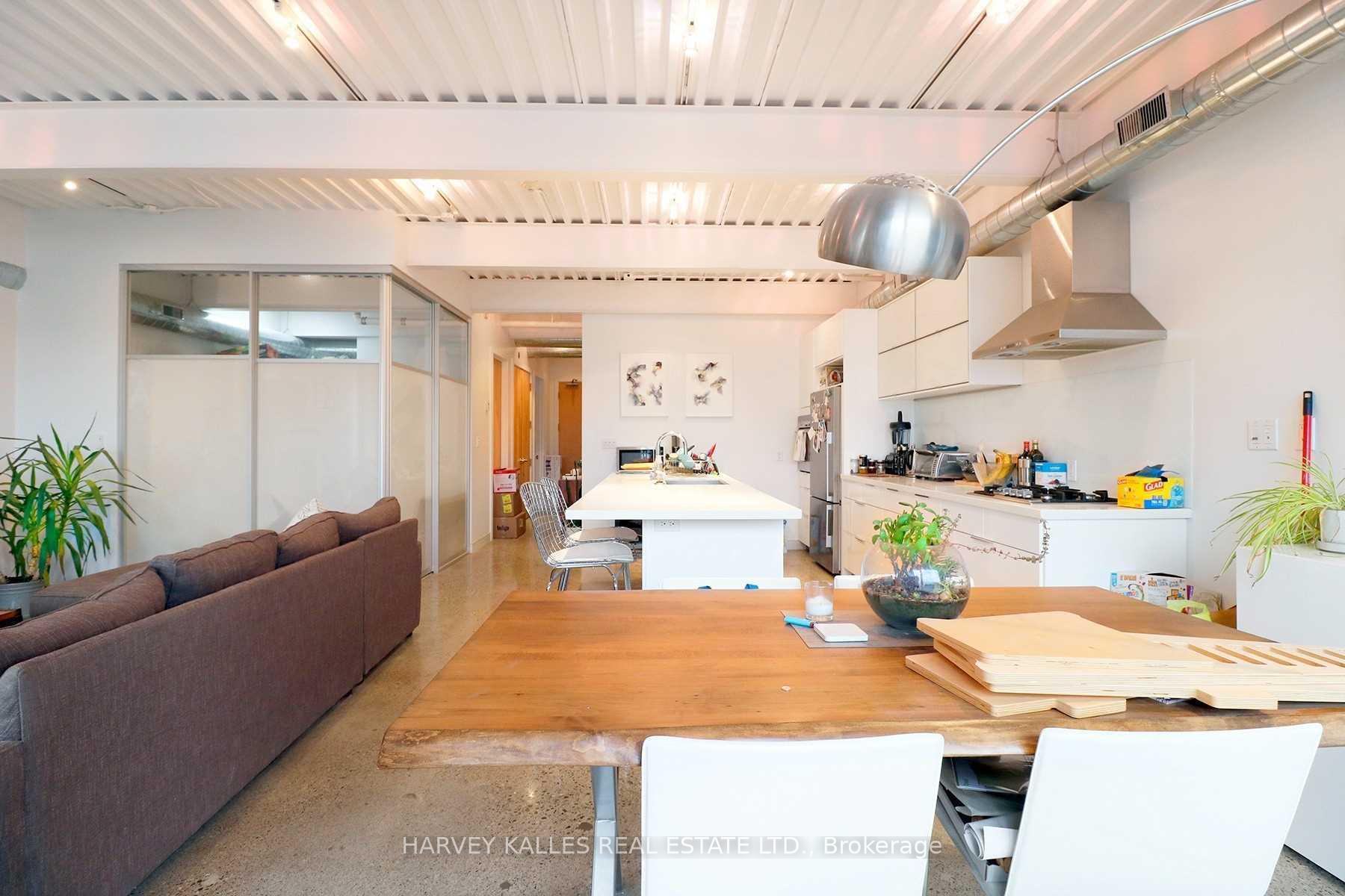 214 Bathurst Street PH3A, Toronto Unit: PH3A