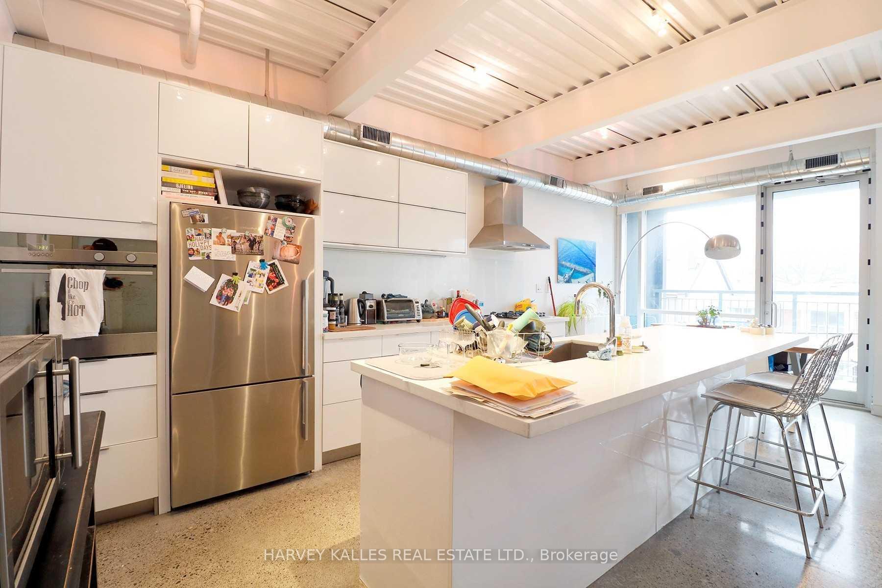 214 Bathurst Street PH3A, Toronto Unit: PH3A