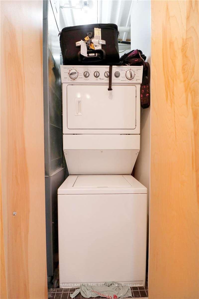 214 Bathurst Street PH3A, Toronto Unit: PH3A