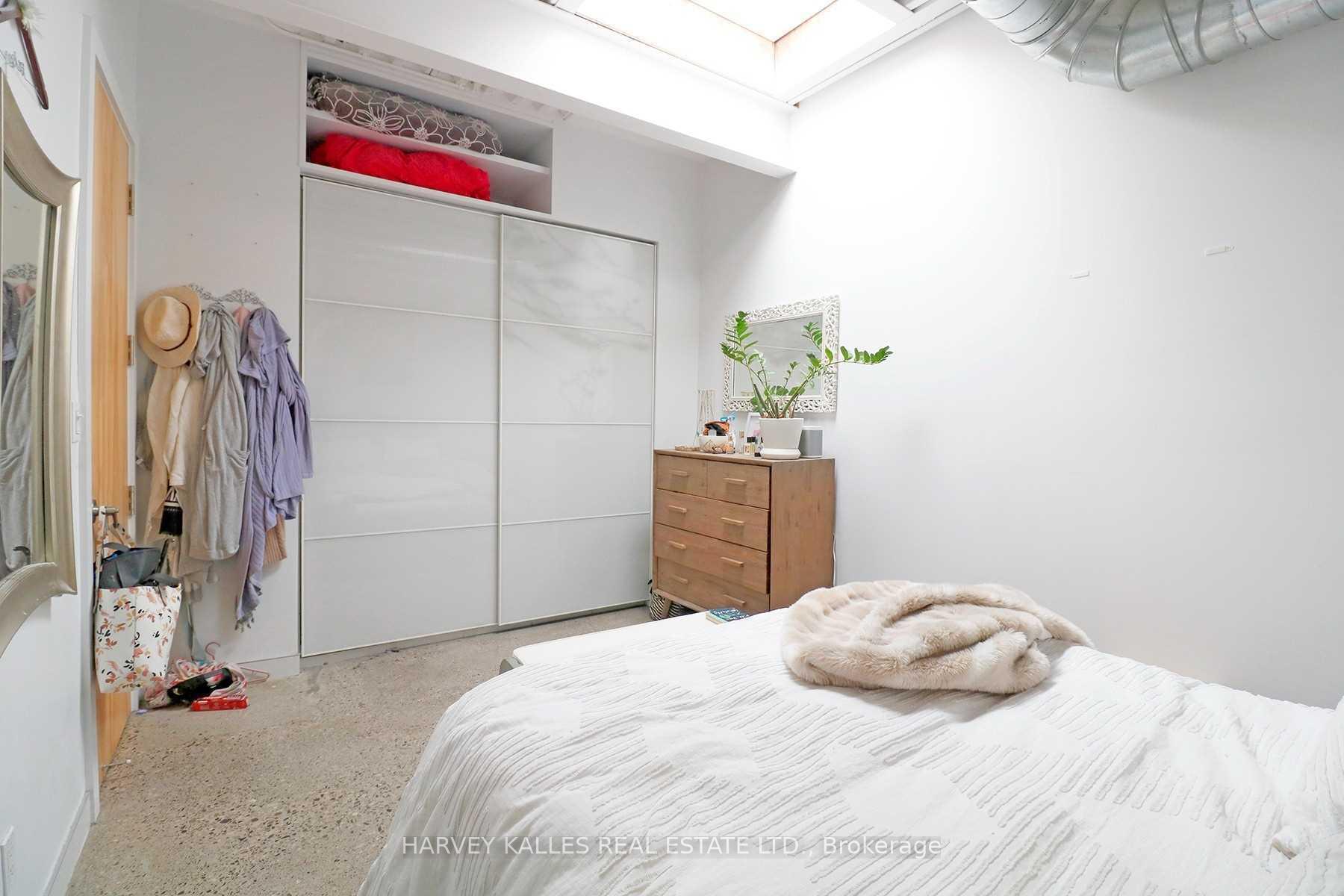 214 Bathurst Street PH3A, Toronto Unit: PH3A