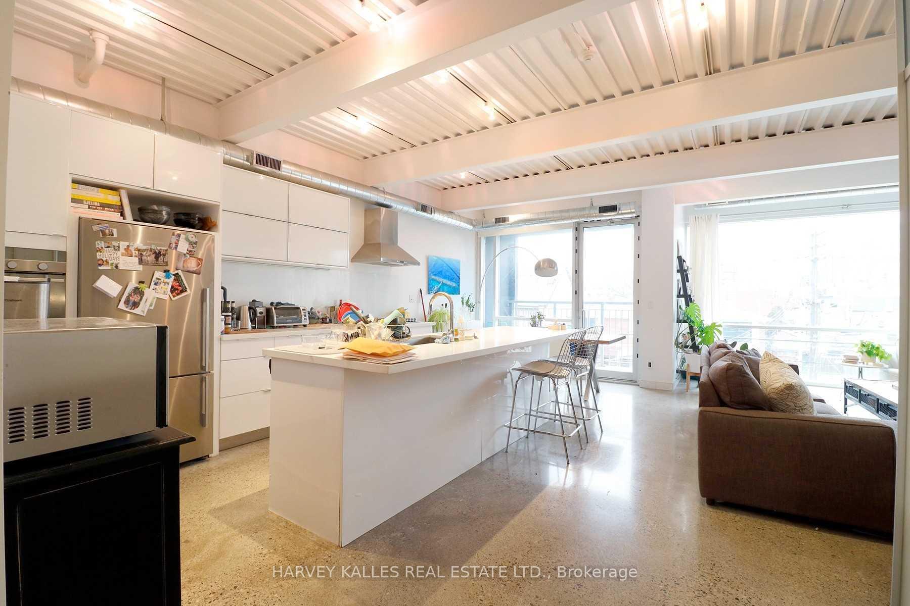 214 Bathurst Street PH3A, Toronto Unit: PH3A