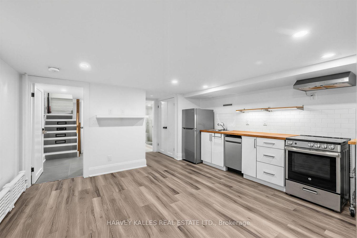 61 Appleton Avenue, Toronto